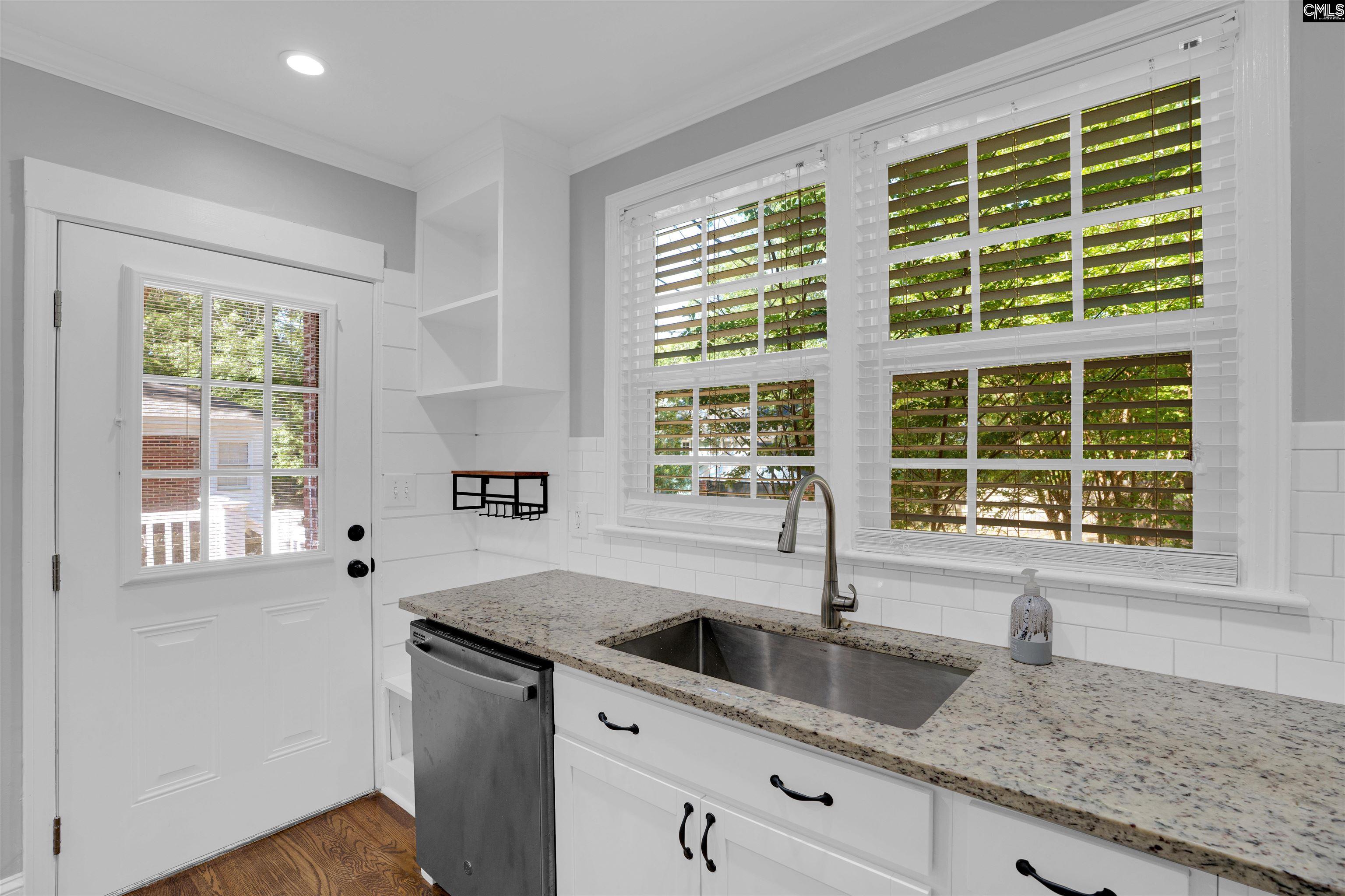 1129 Woodrow Street Columbia, SC 29205-1224