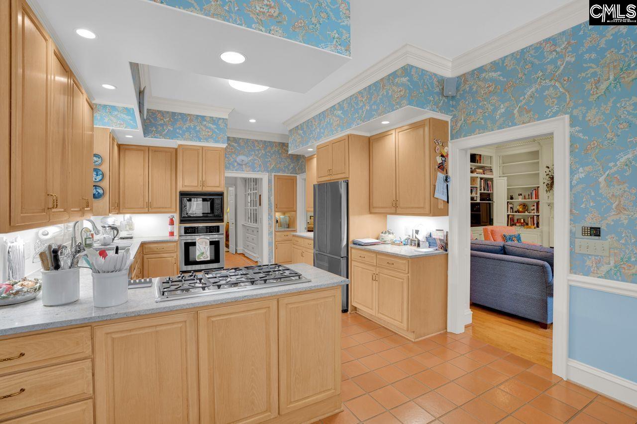 33 Lakeview Circle Columbia, SC 29206