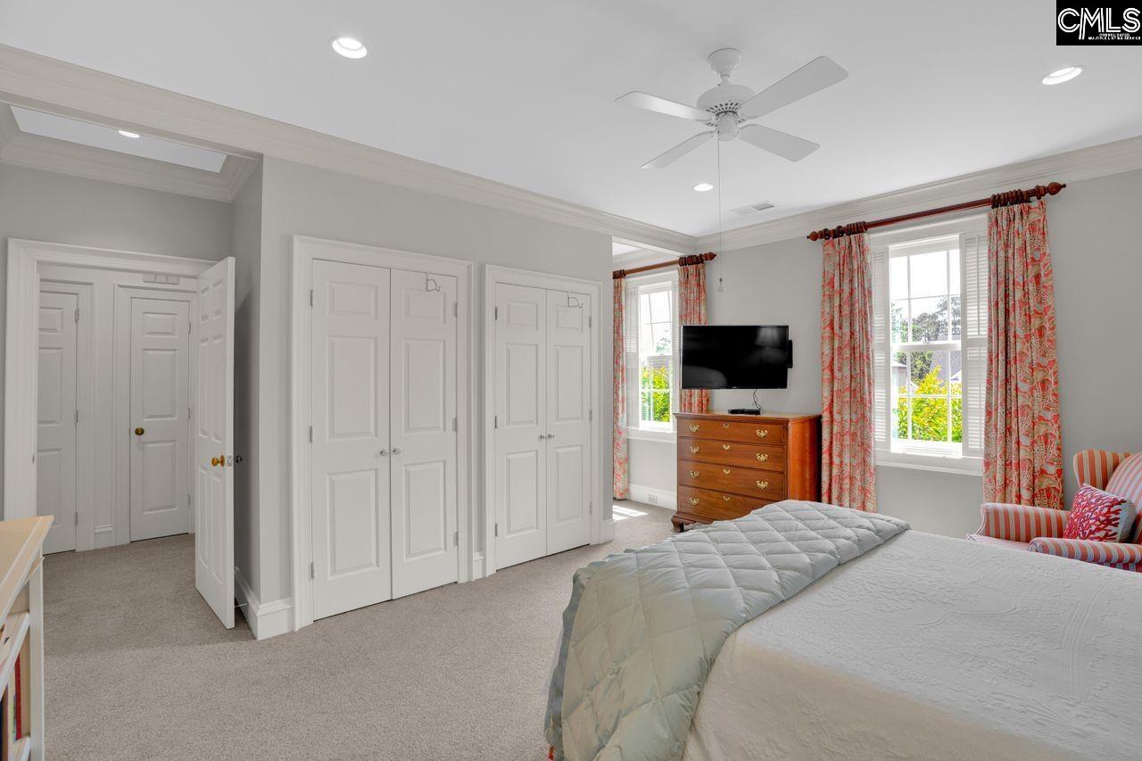33 Lakeview Circle Columbia, SC 29206