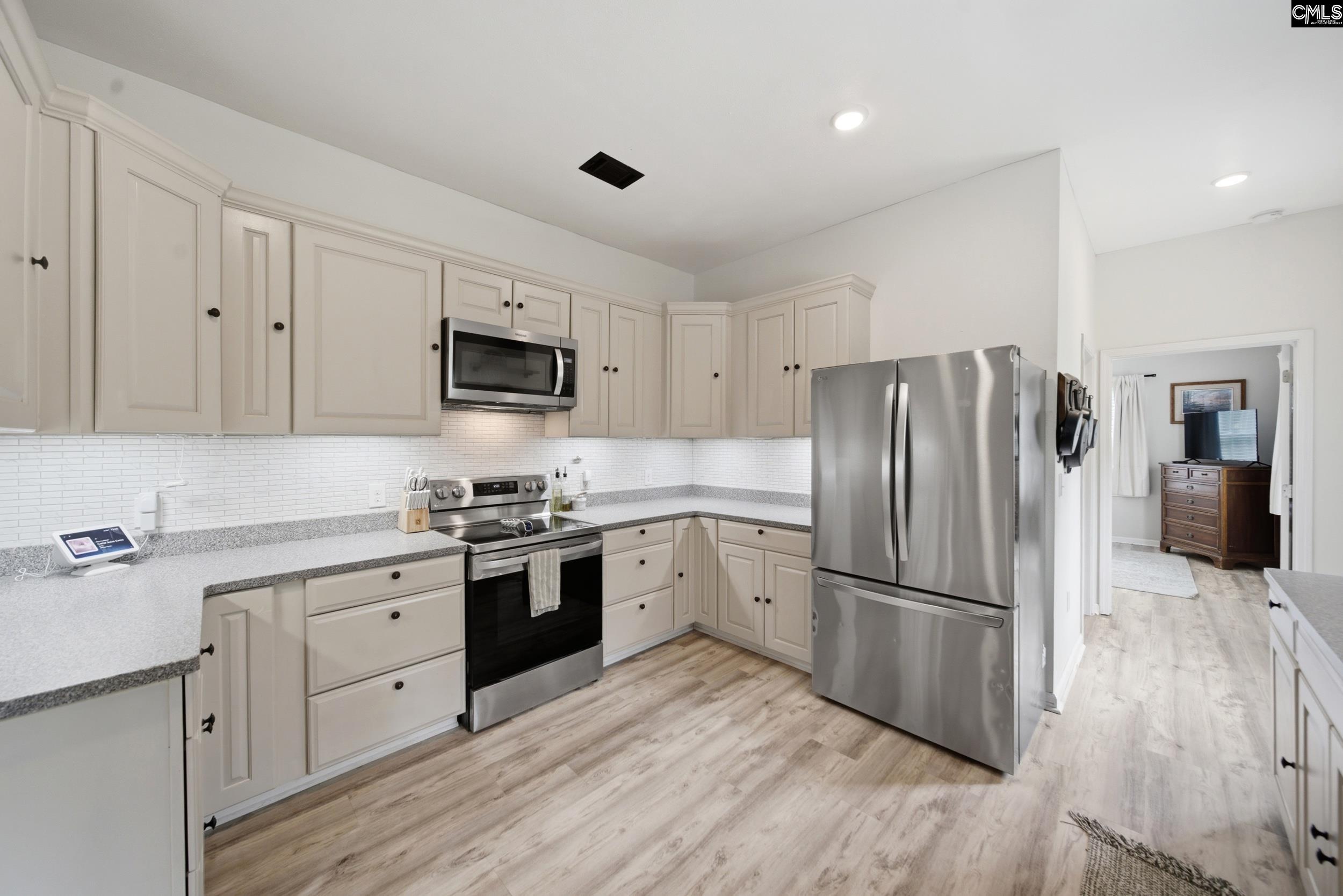 2503 Broad Street Leesville, SC 29070