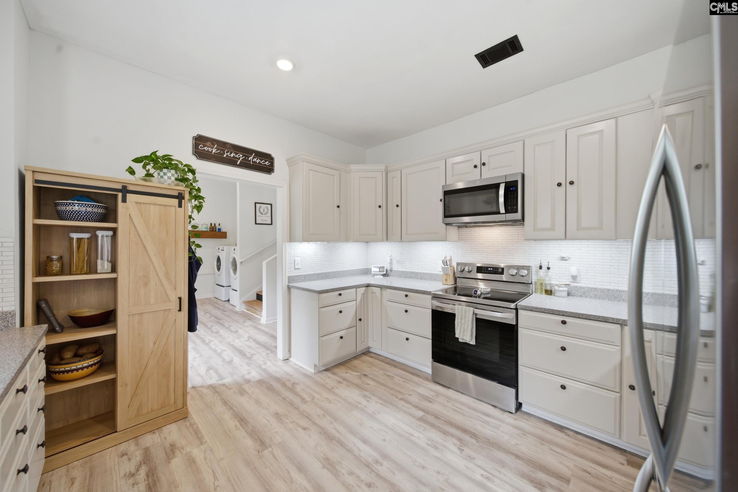2503 Broad Street Leesville, SC 29070