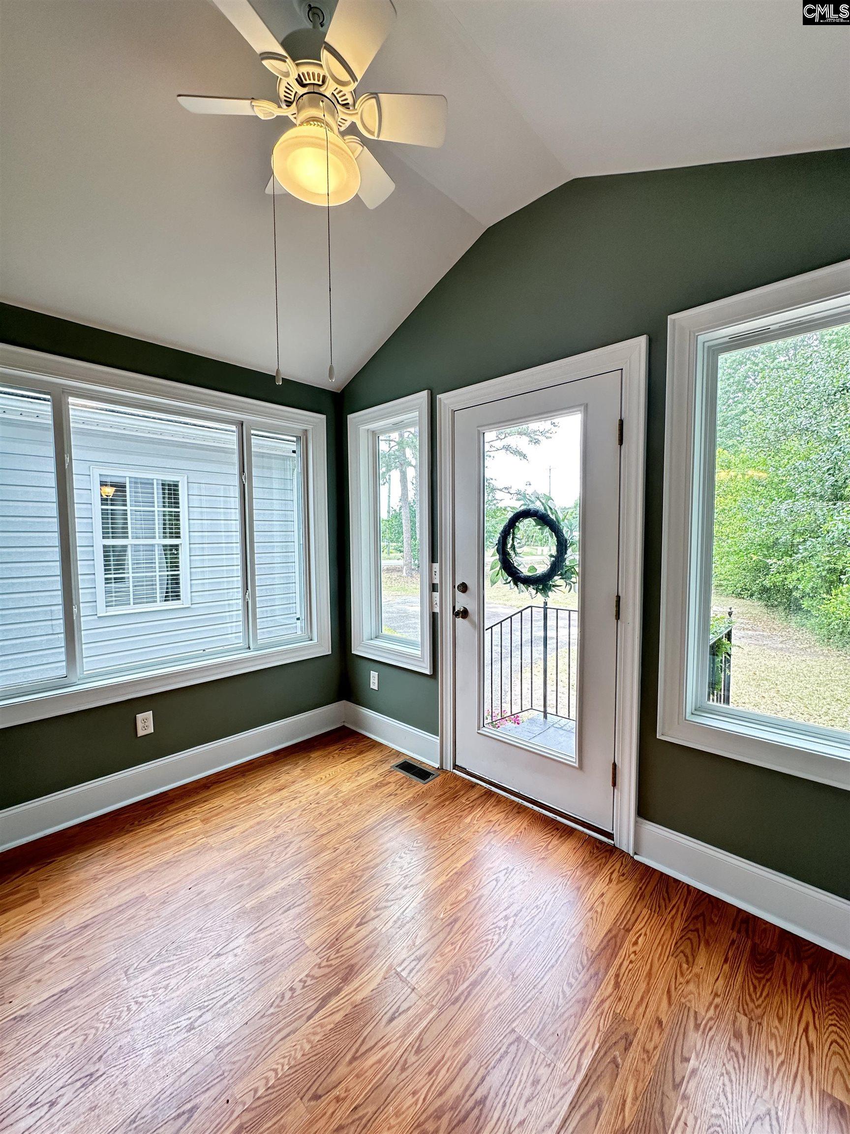 476 Brooks Avenue West Columbia, SC 29169