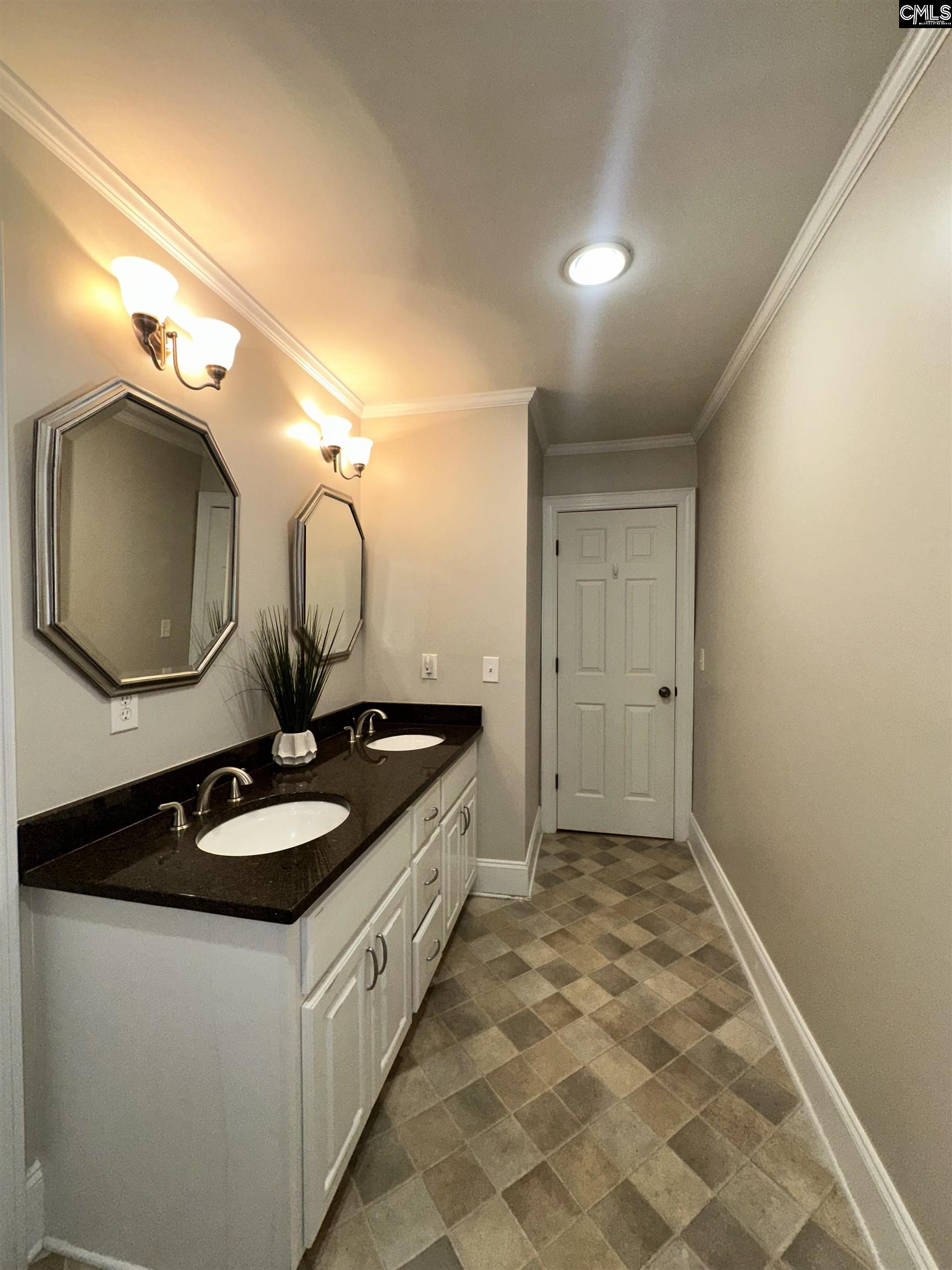 476 Brooks Avenue West Columbia, SC 29169