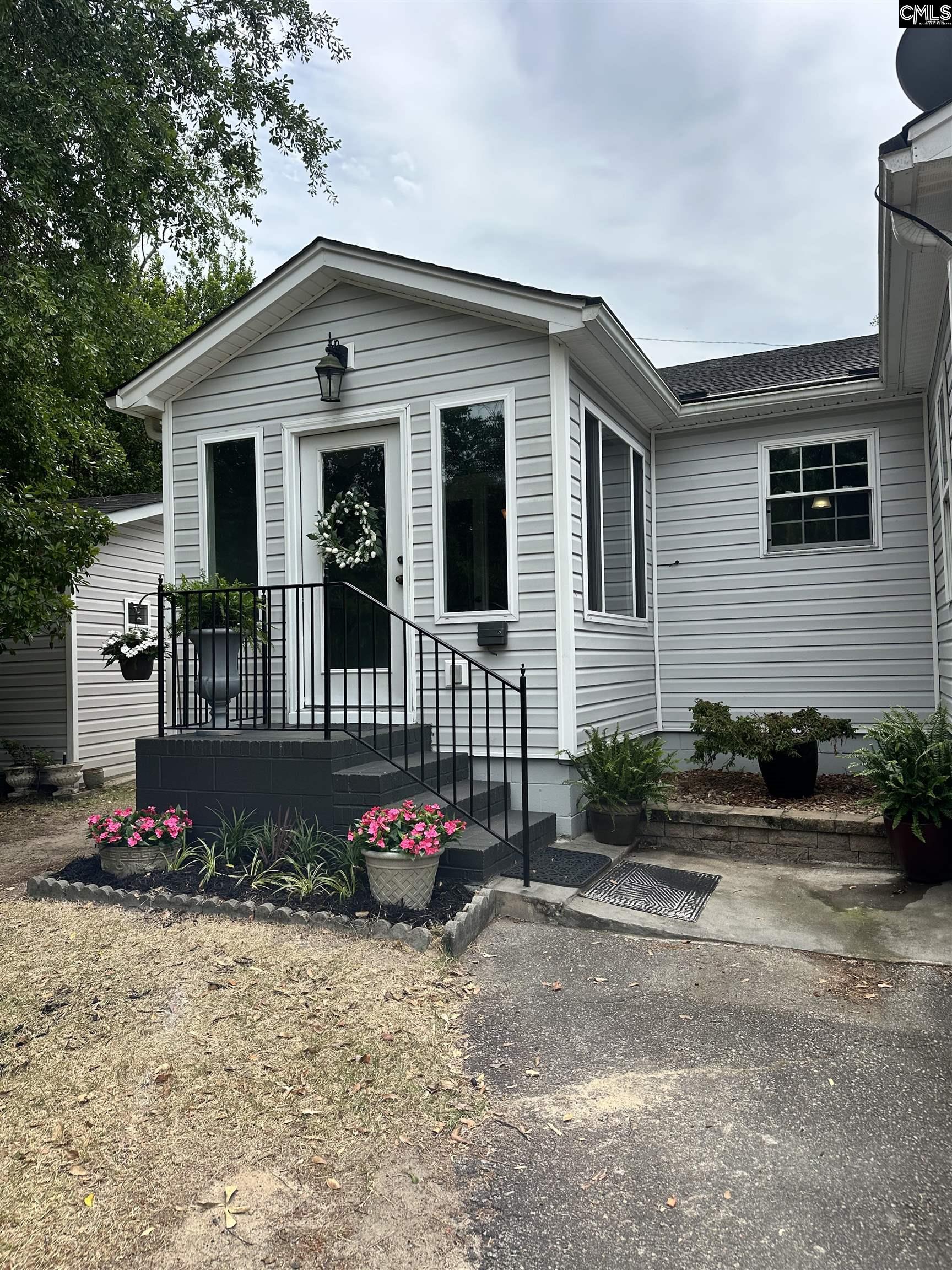 476 Brooks Avenue West Columbia, SC 29169