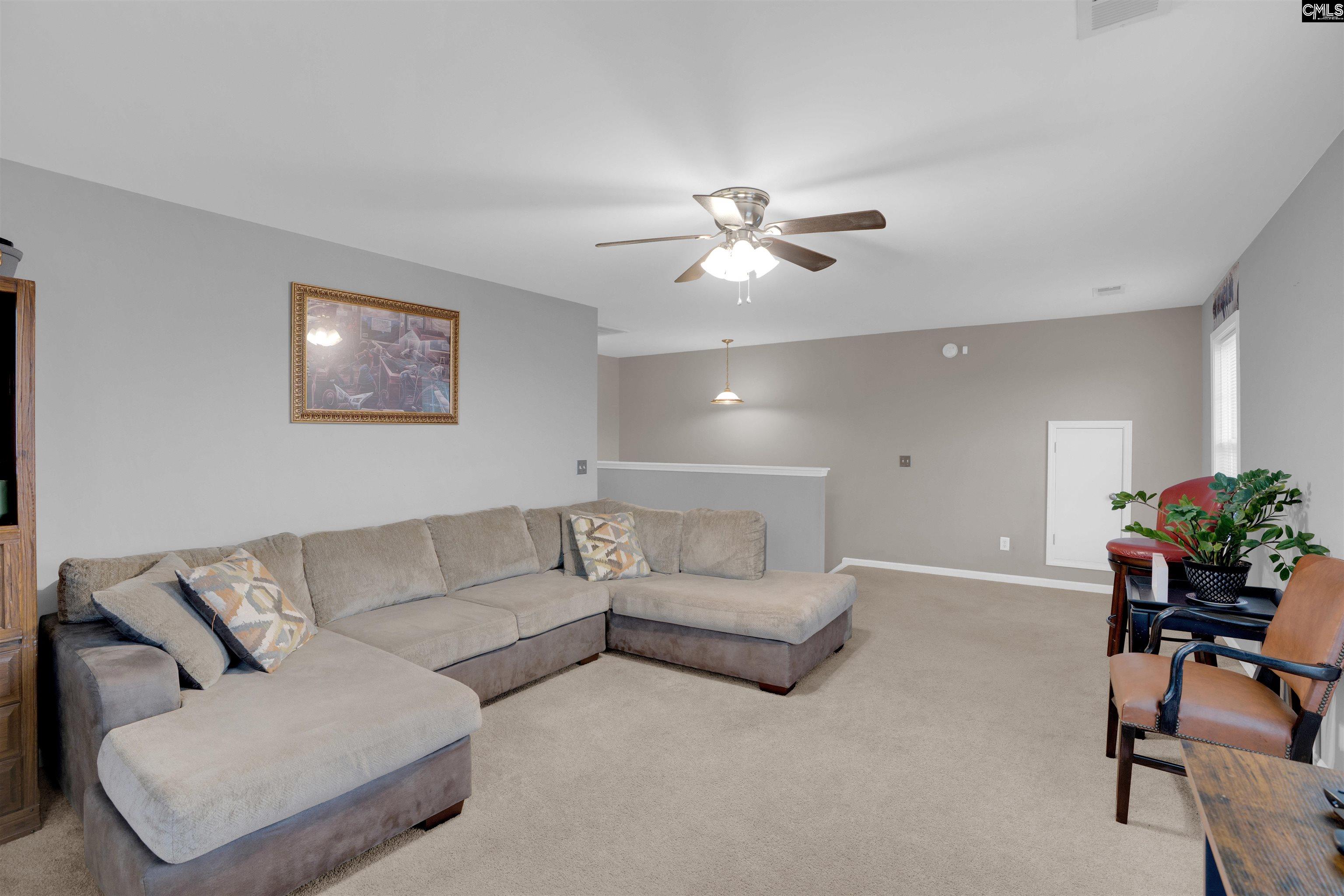 946 Farnsworth Drive Hopkins, SC 29061