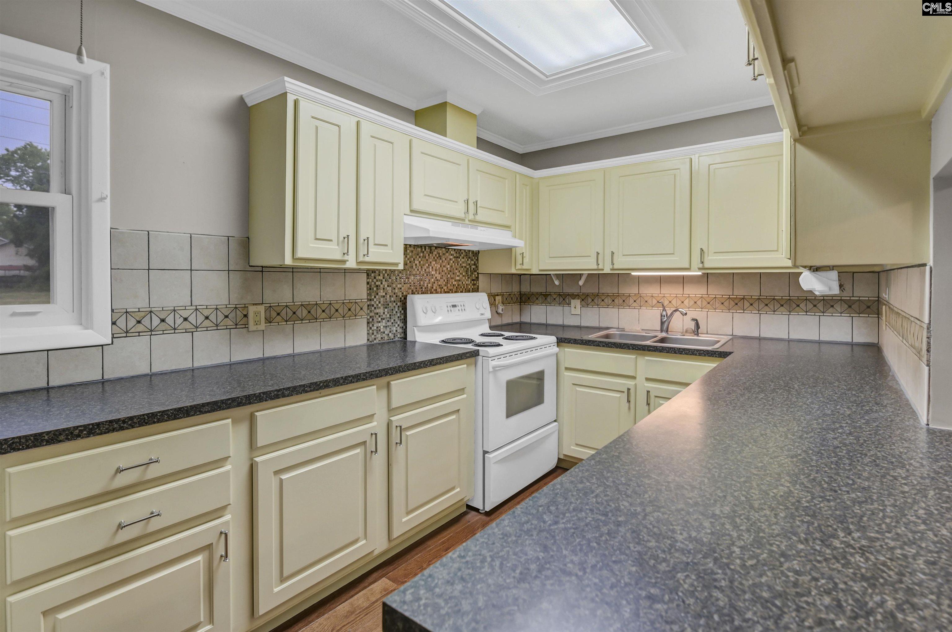 2027 Leesburg Road Columbia, SC 29209-2951