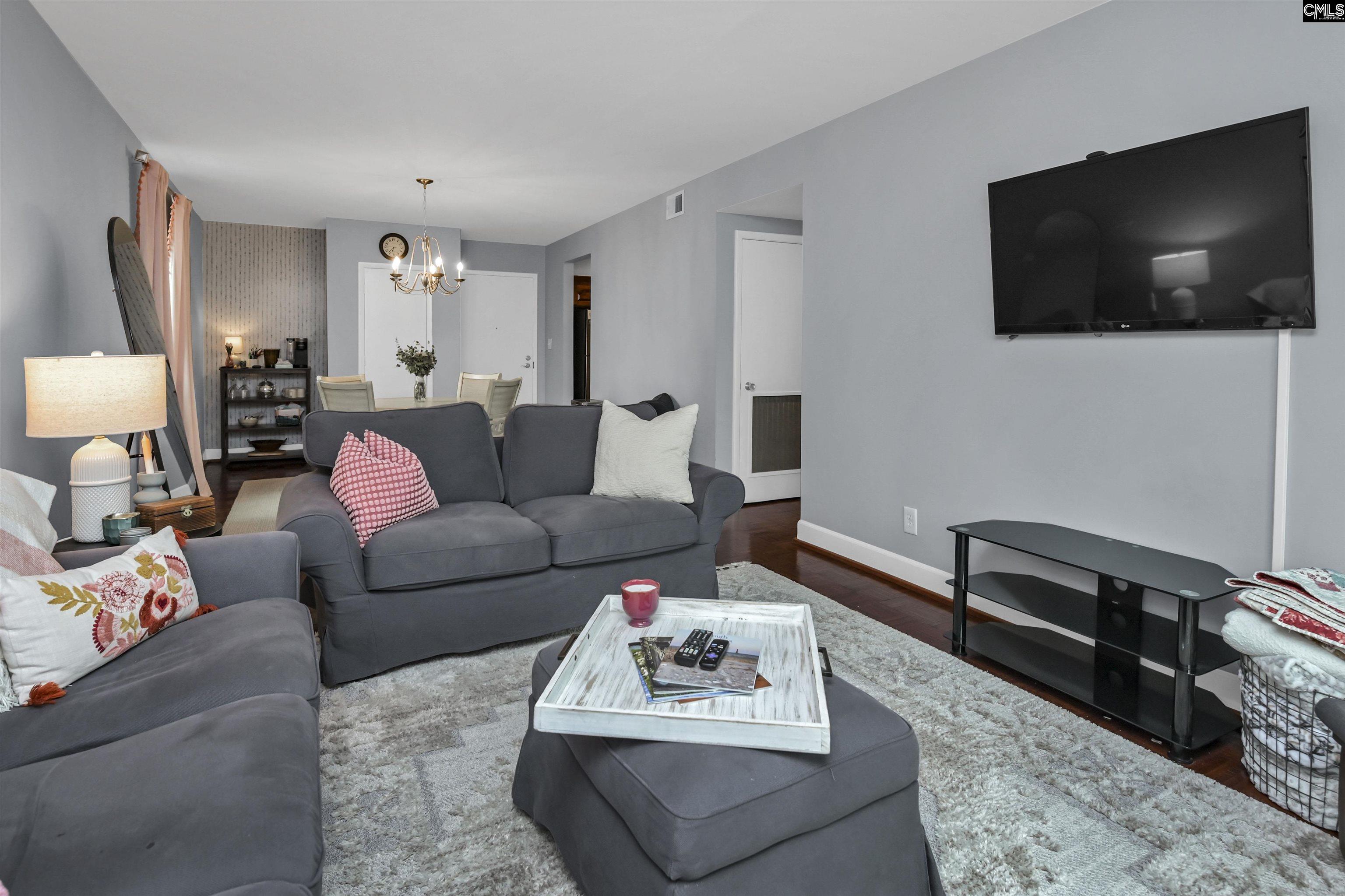 619 King Columbia, SC 29205