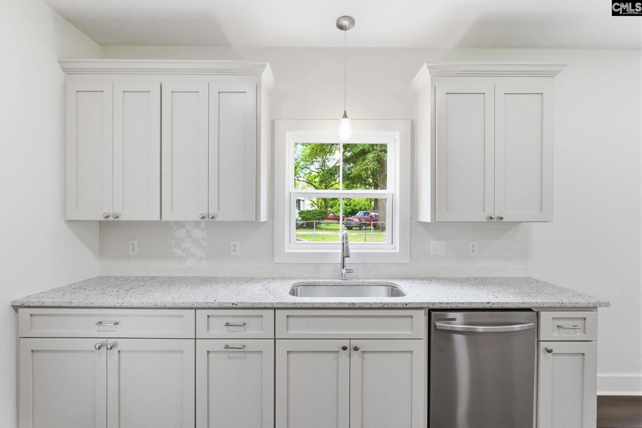 125 S East Avenue Leesville, SC 29070