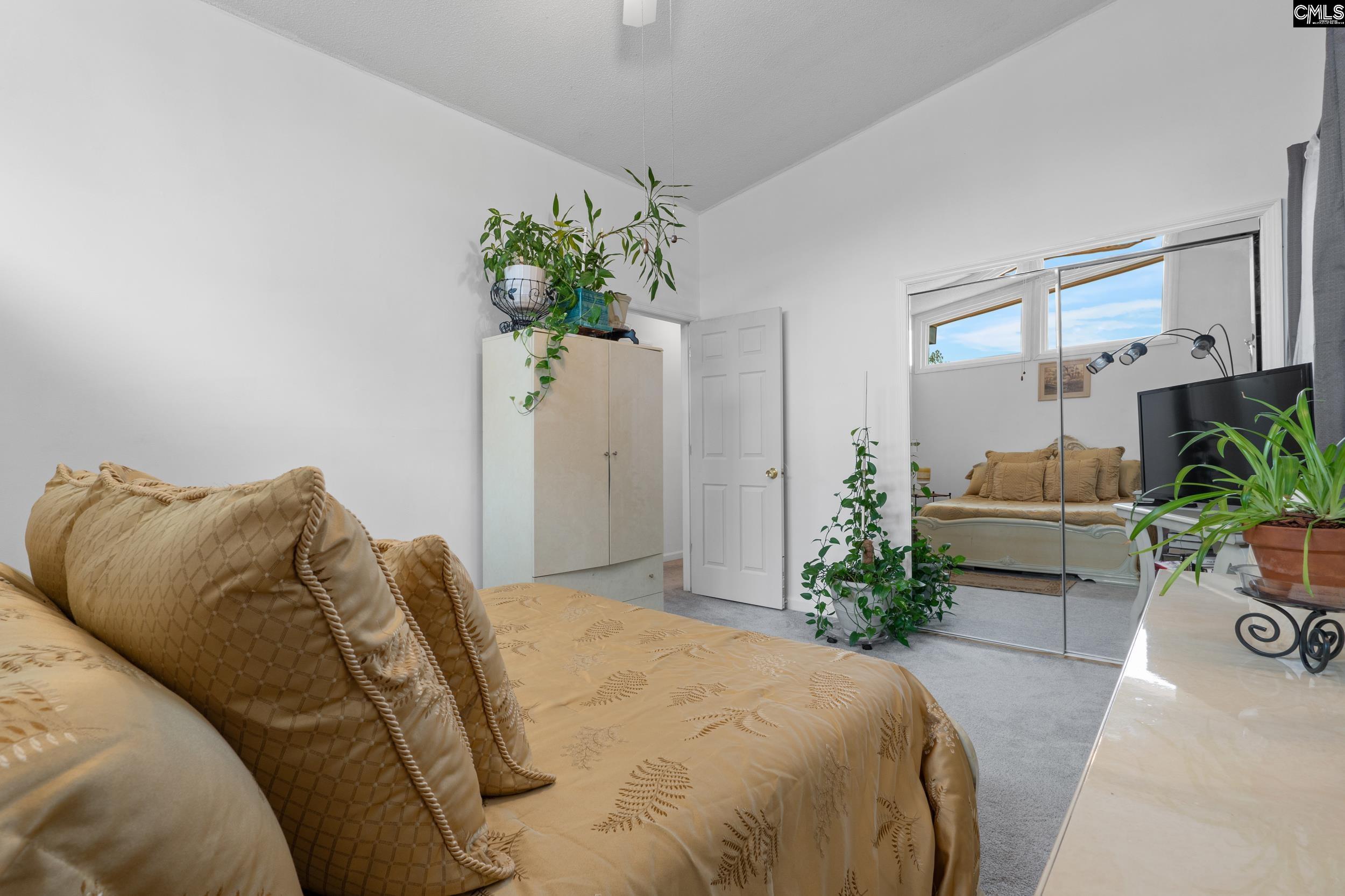 424 Folkstone Road Columbia, SC 29223-5052