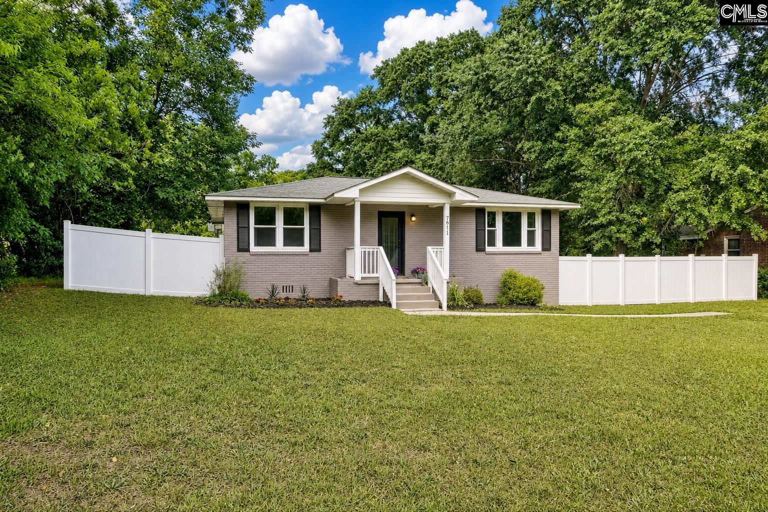 7611 Stephen Street Columbia, SC 29209