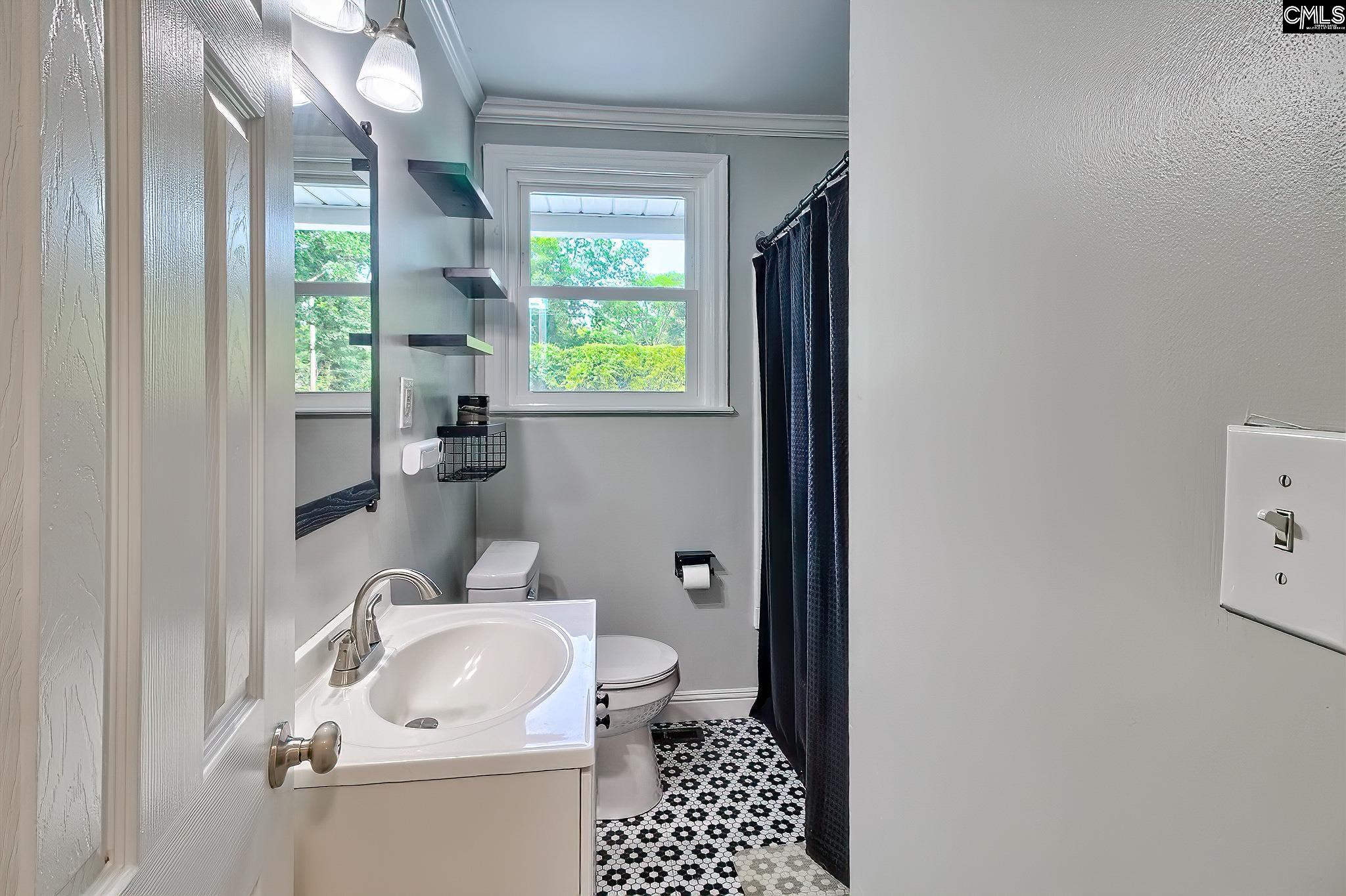 7611 Stephen Street Columbia, SC 29209