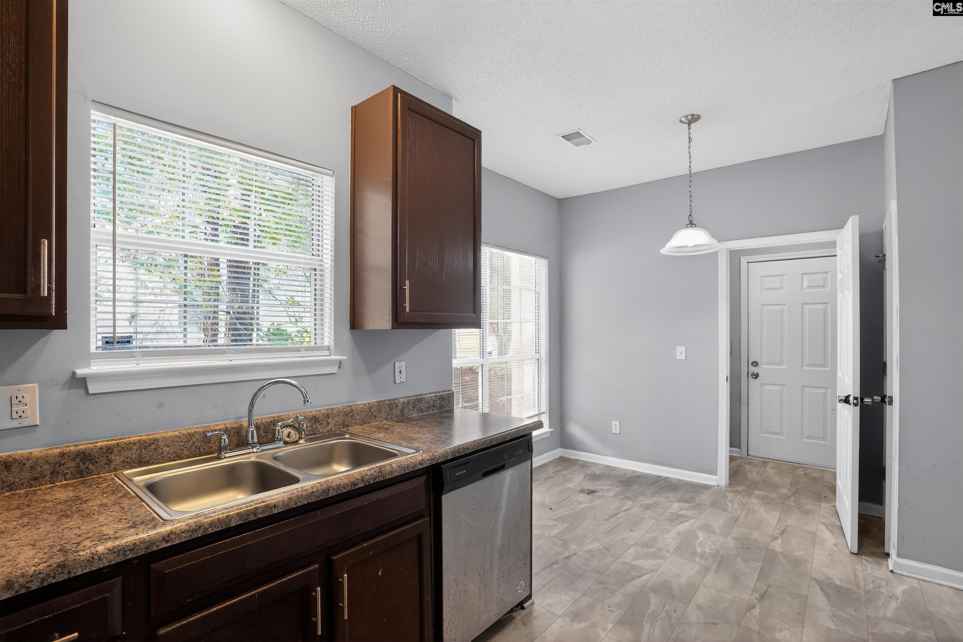 225 Fernview Drive Columbia, SC 29229