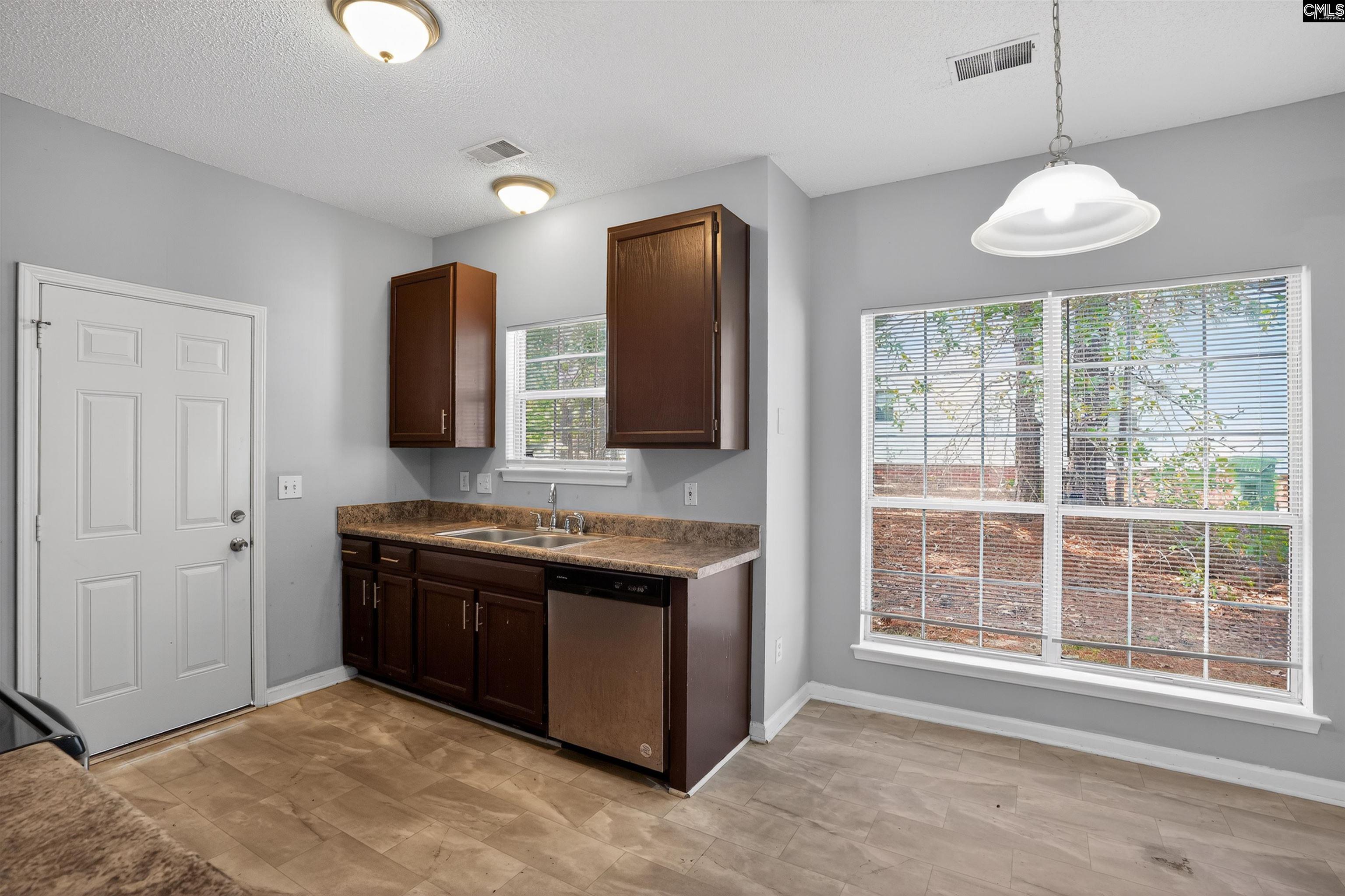 225 Fernview Drive Columbia, SC 29229