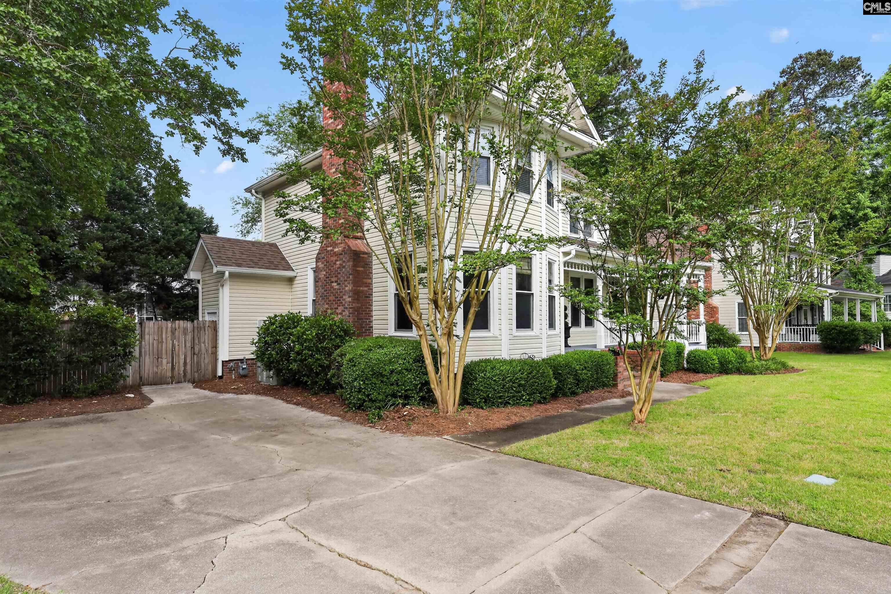 17 Oak Hollow Court Columbia, SC 29209-1939