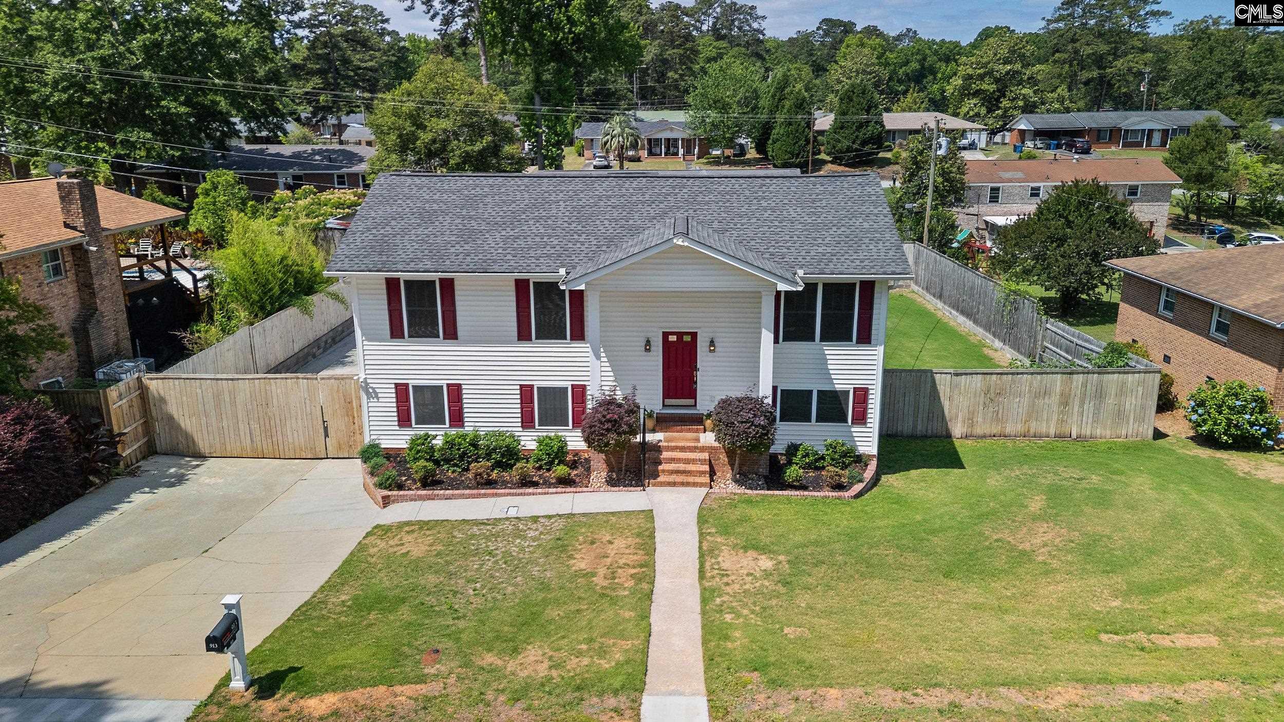 913 Riverview Drive