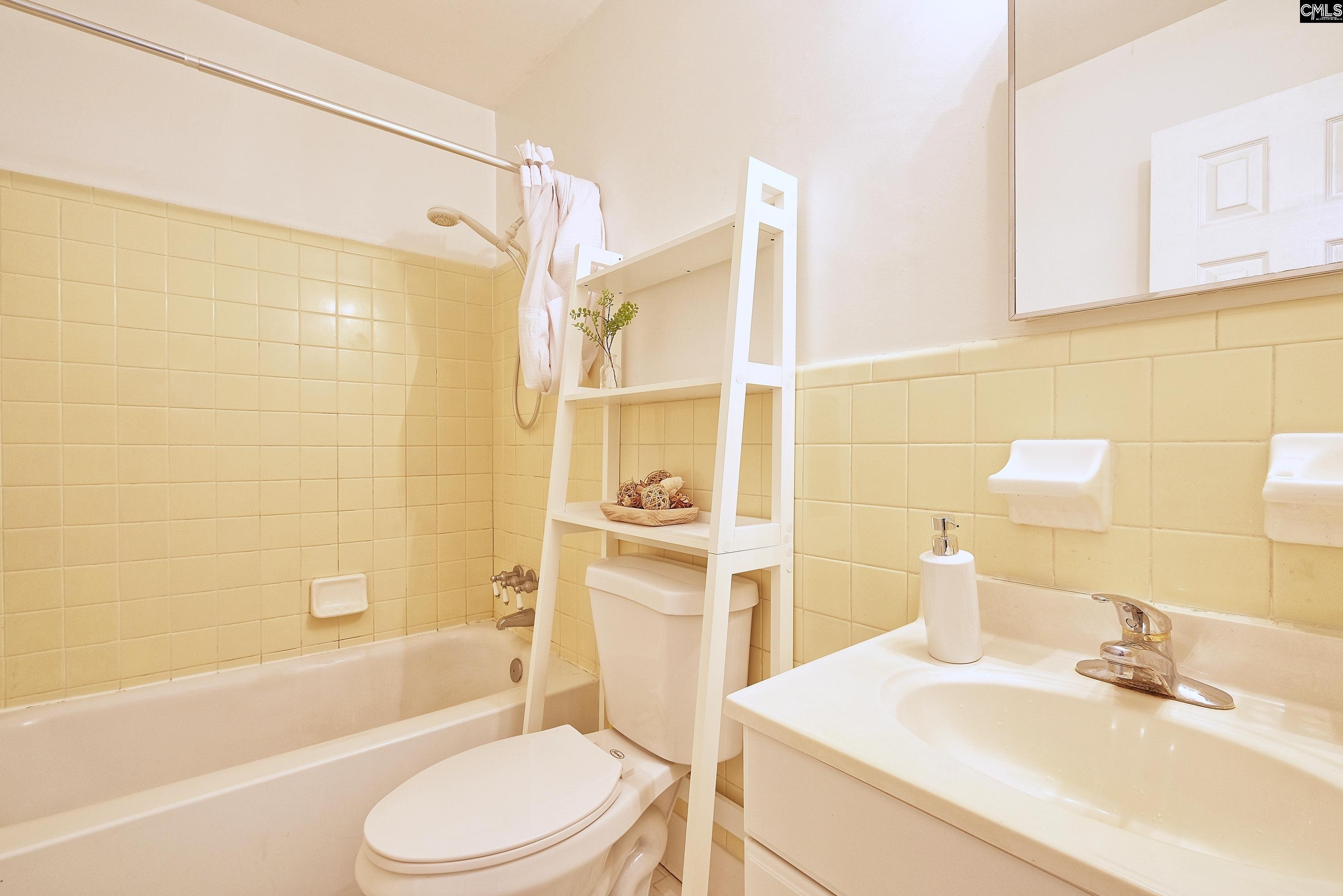 947 Laurie Ln Columbia, SC 29205