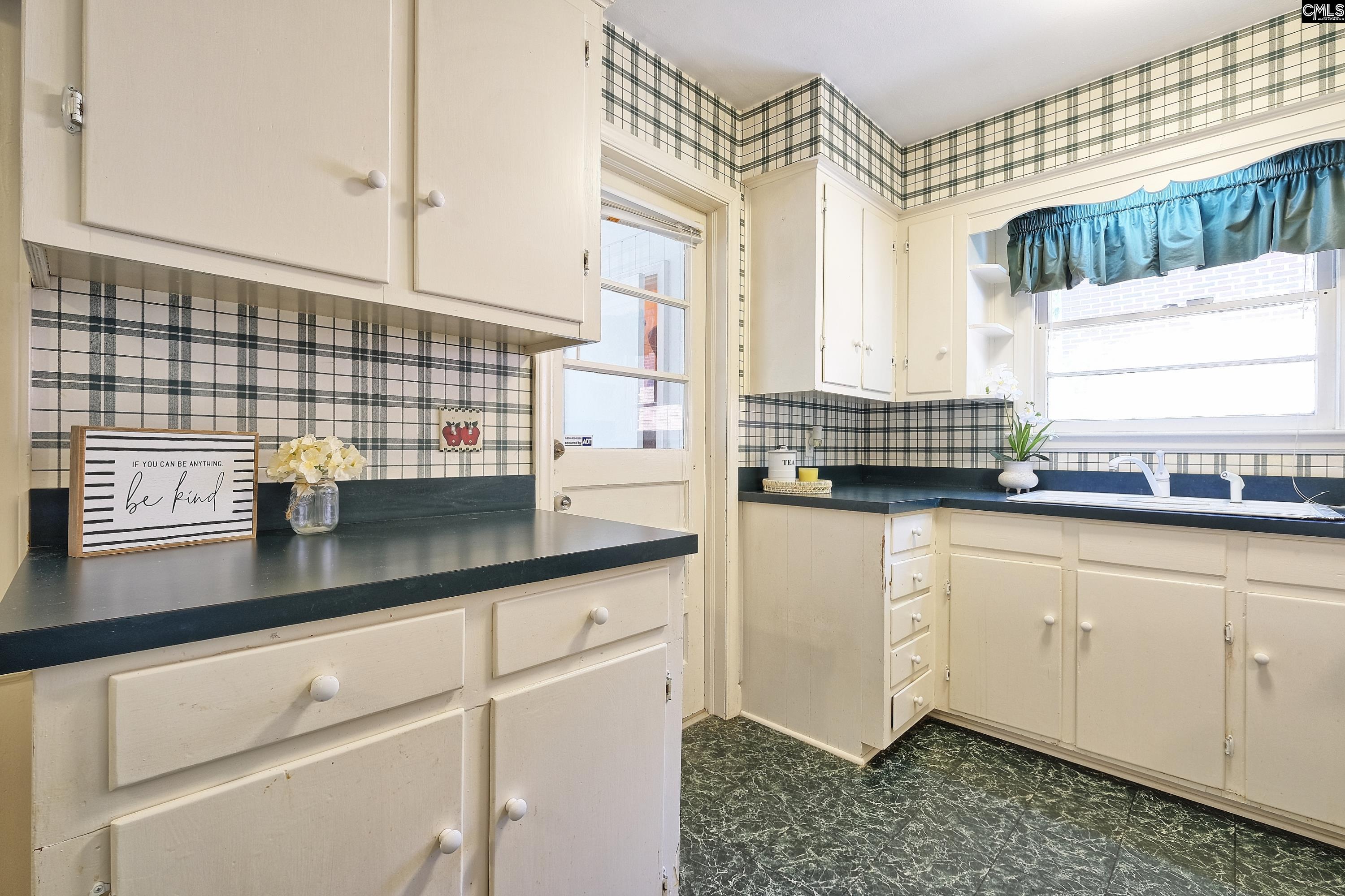 947 Laurie Ln Columbia, SC 29205