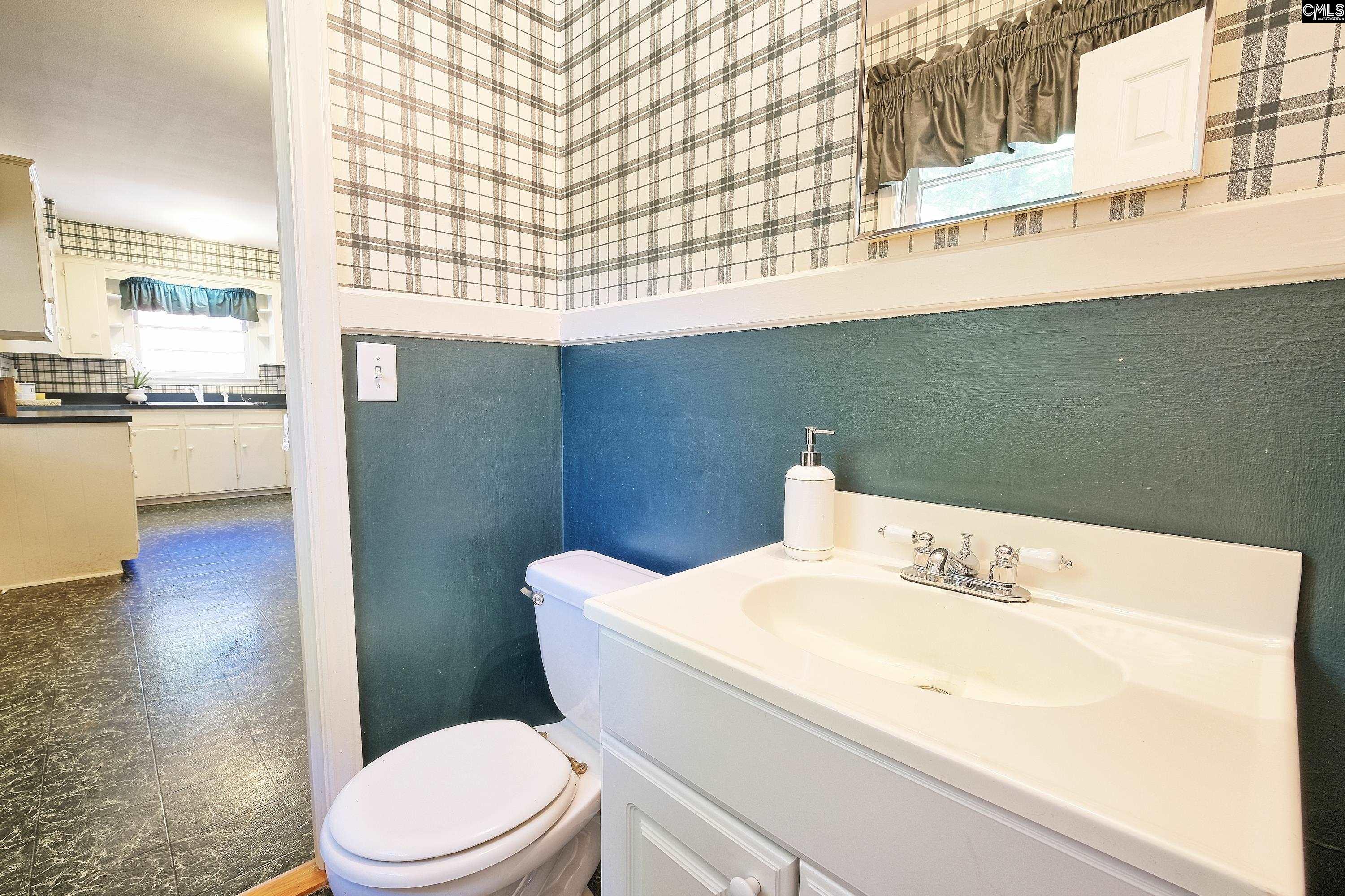 947 Laurie Ln Columbia, SC 29205
