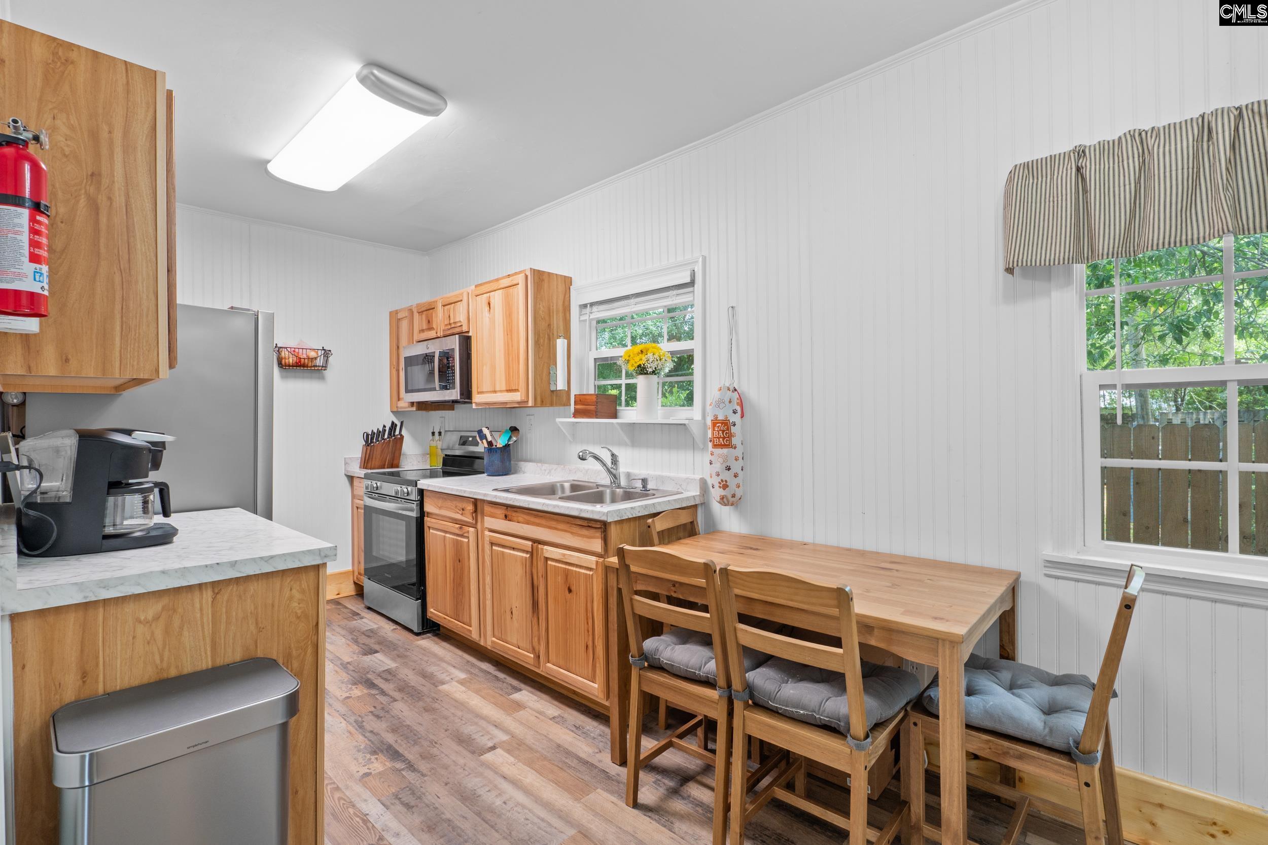 335 Railroad Avenue Lexington, SC 29073