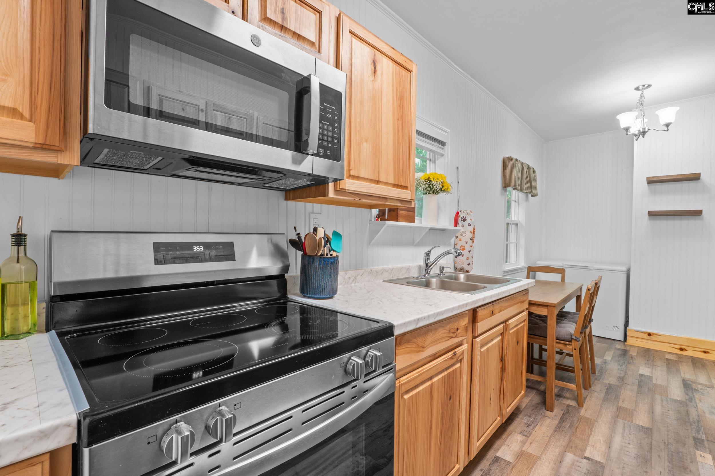 335 Railroad Avenue Lexington, SC 29073