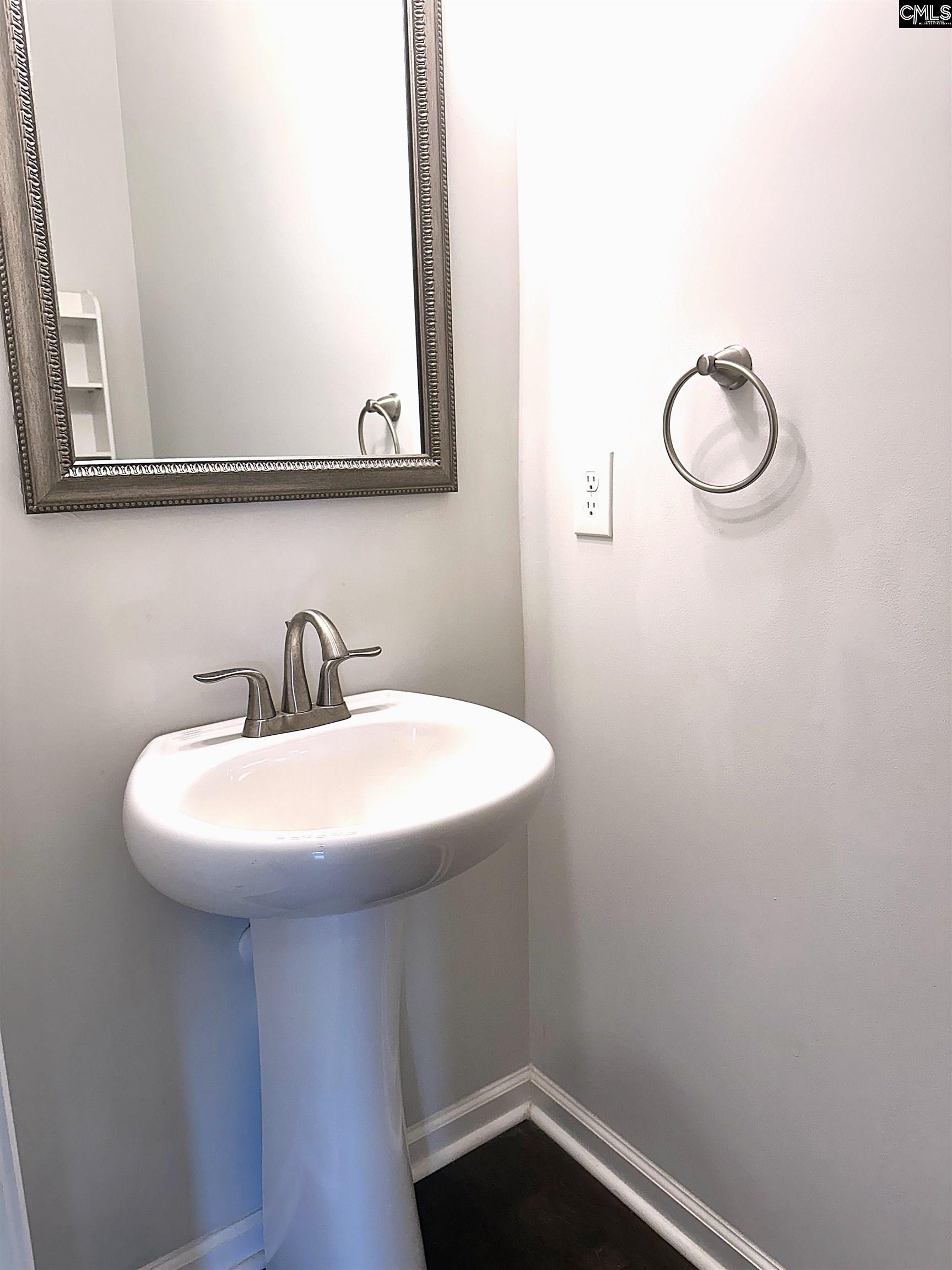 412 Maria Posada Chapin, SC 29036