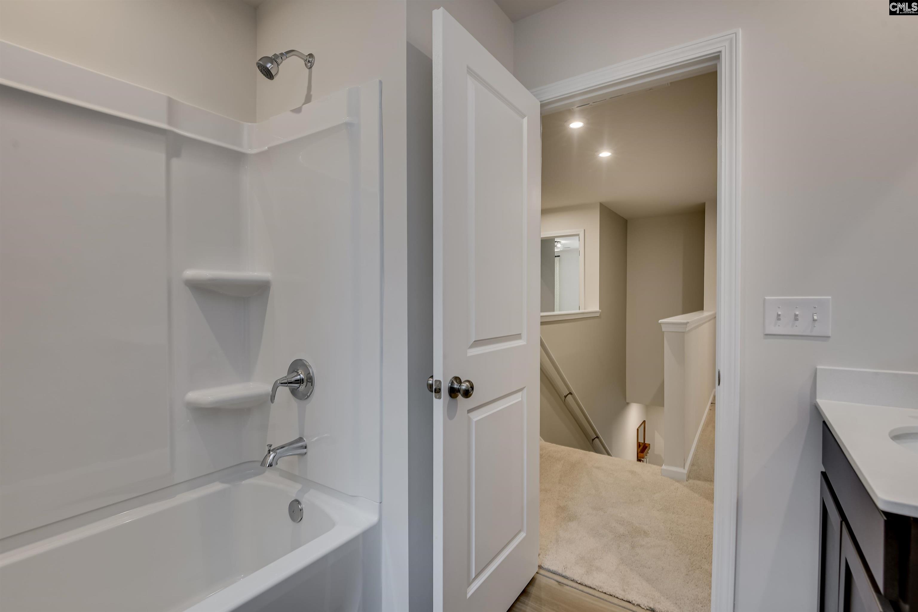 202 Kingfield Drive Hopkins, SC 29061