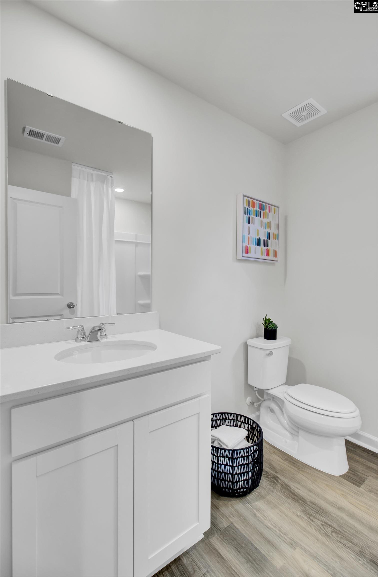 202 Kingfield Drive Hopkins, SC 29061