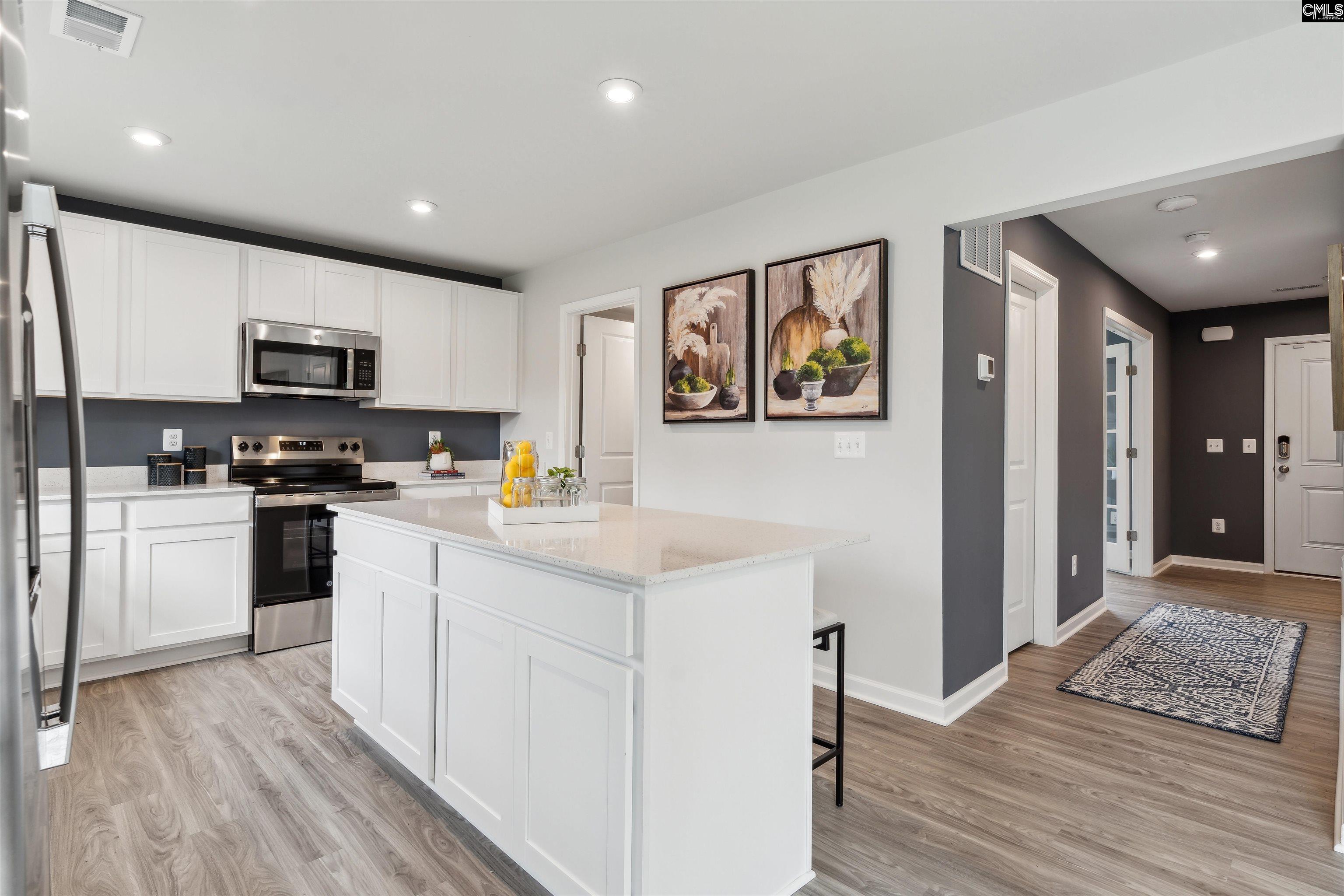 202 Kingfield Drive Hopkins, SC 29061