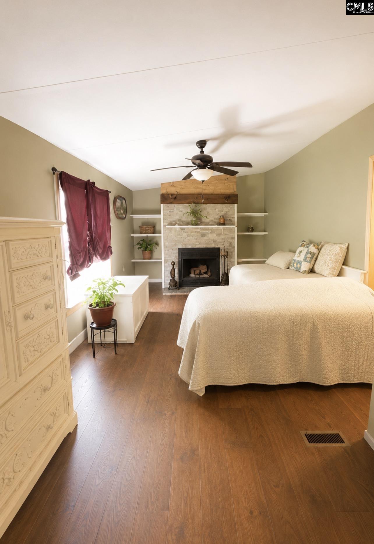 187 Ellexlee Road Santee, SC 29142