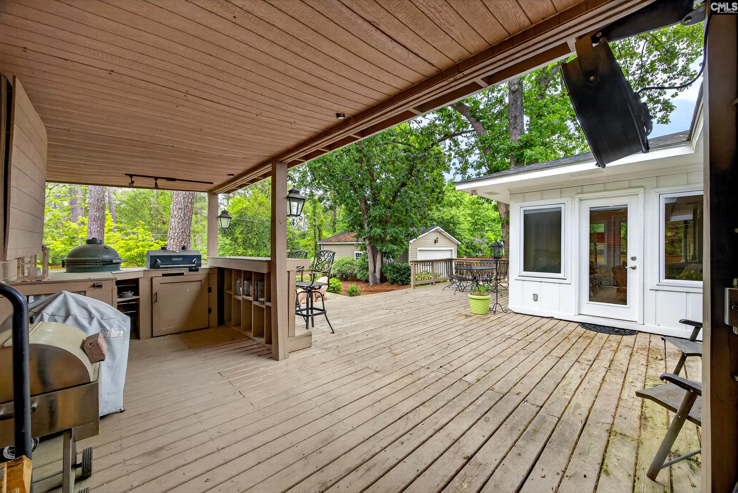5703 Ravenwood Road Columbia, SC 29206-1557