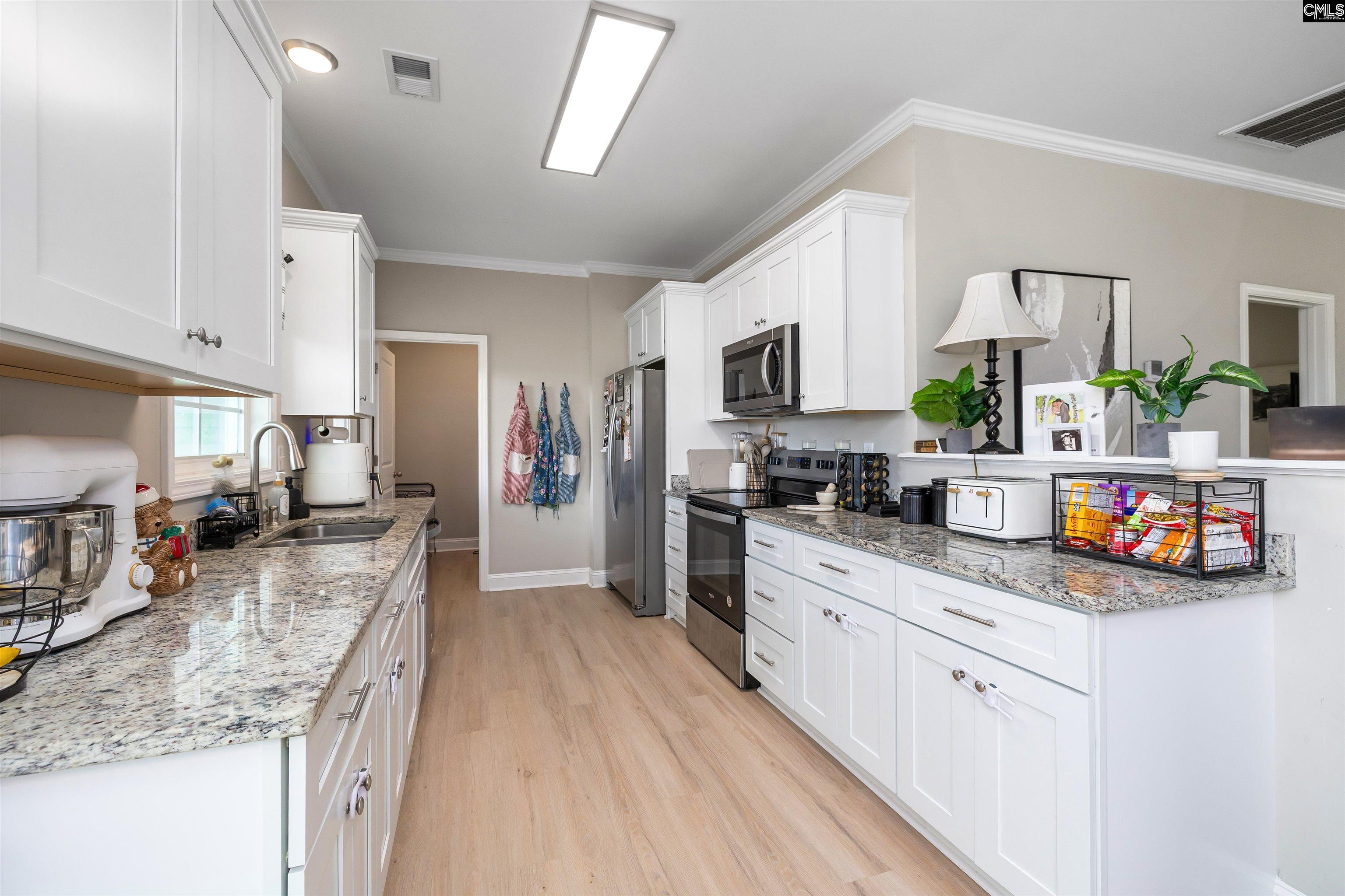 43 Sparrow Road Lugoff, SC 29078