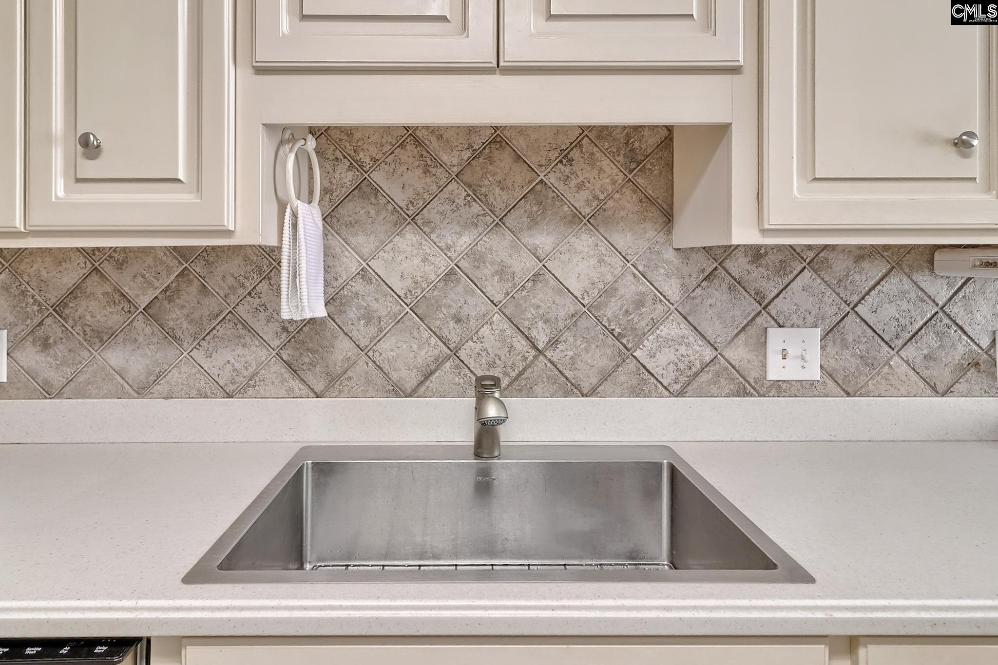 309 E Park Shore Drive Columbia, SC 29223-6020