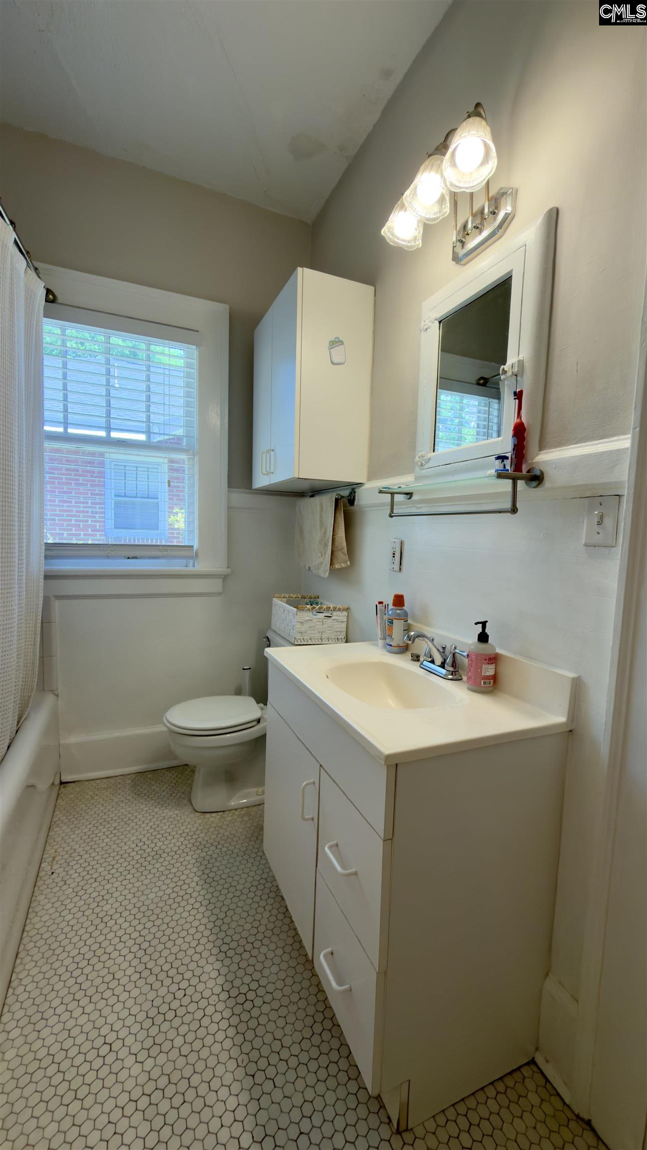 1105 Kinard Court Columbia, SC 29201