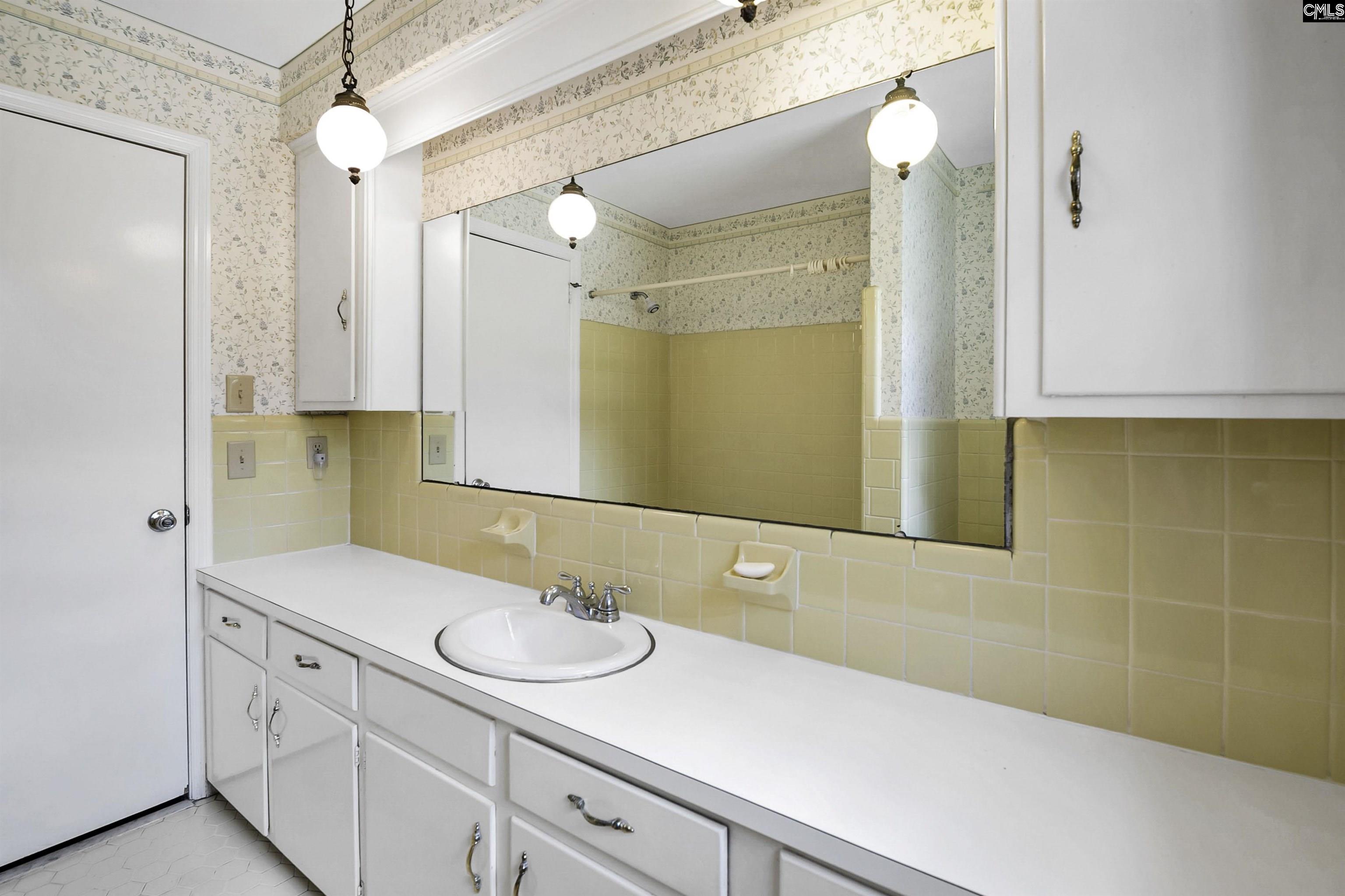 1301 Sand Oak Drive Lugoff, SC 29078