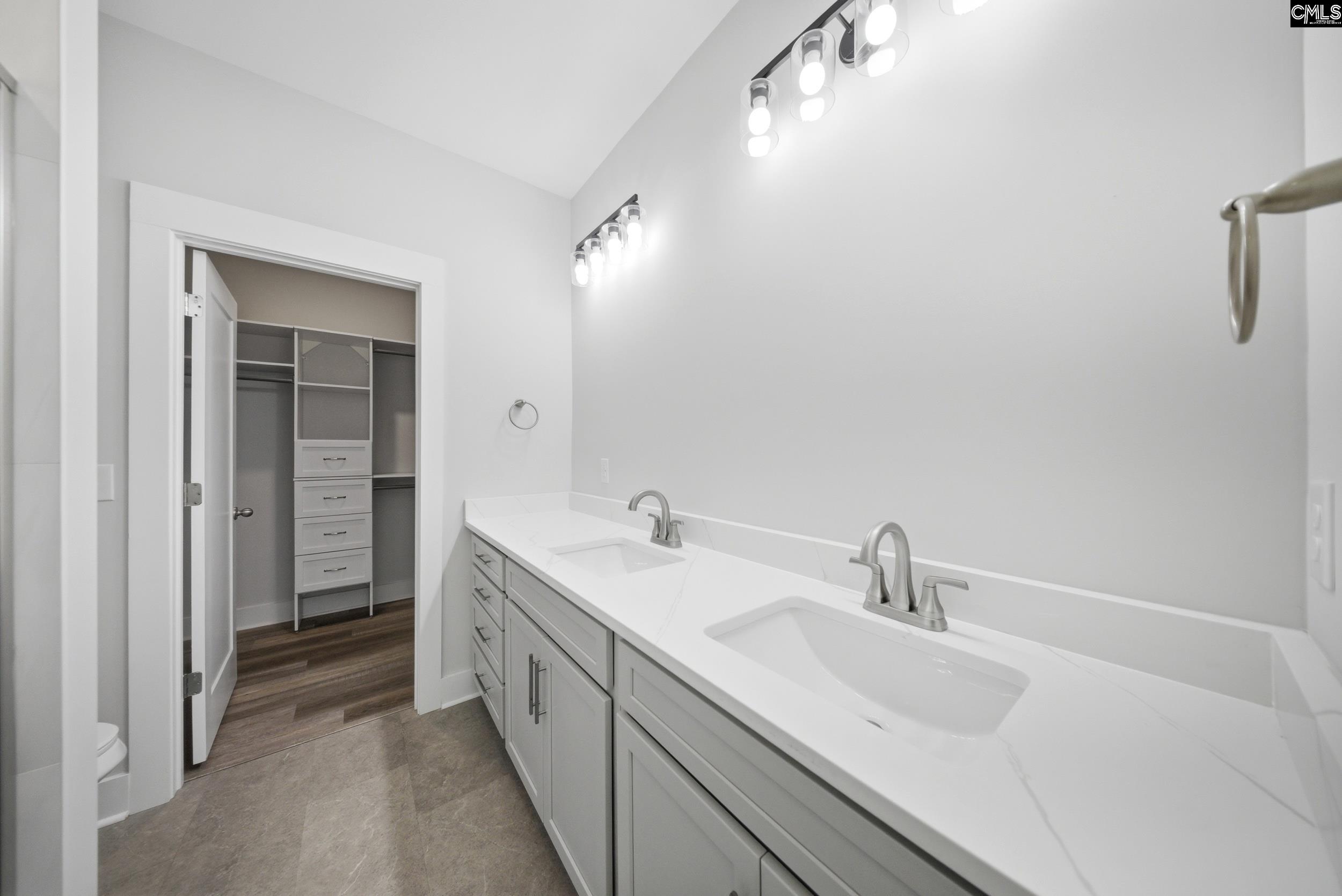 34 Harbor Point Drive Jenkinsville, SC 29065