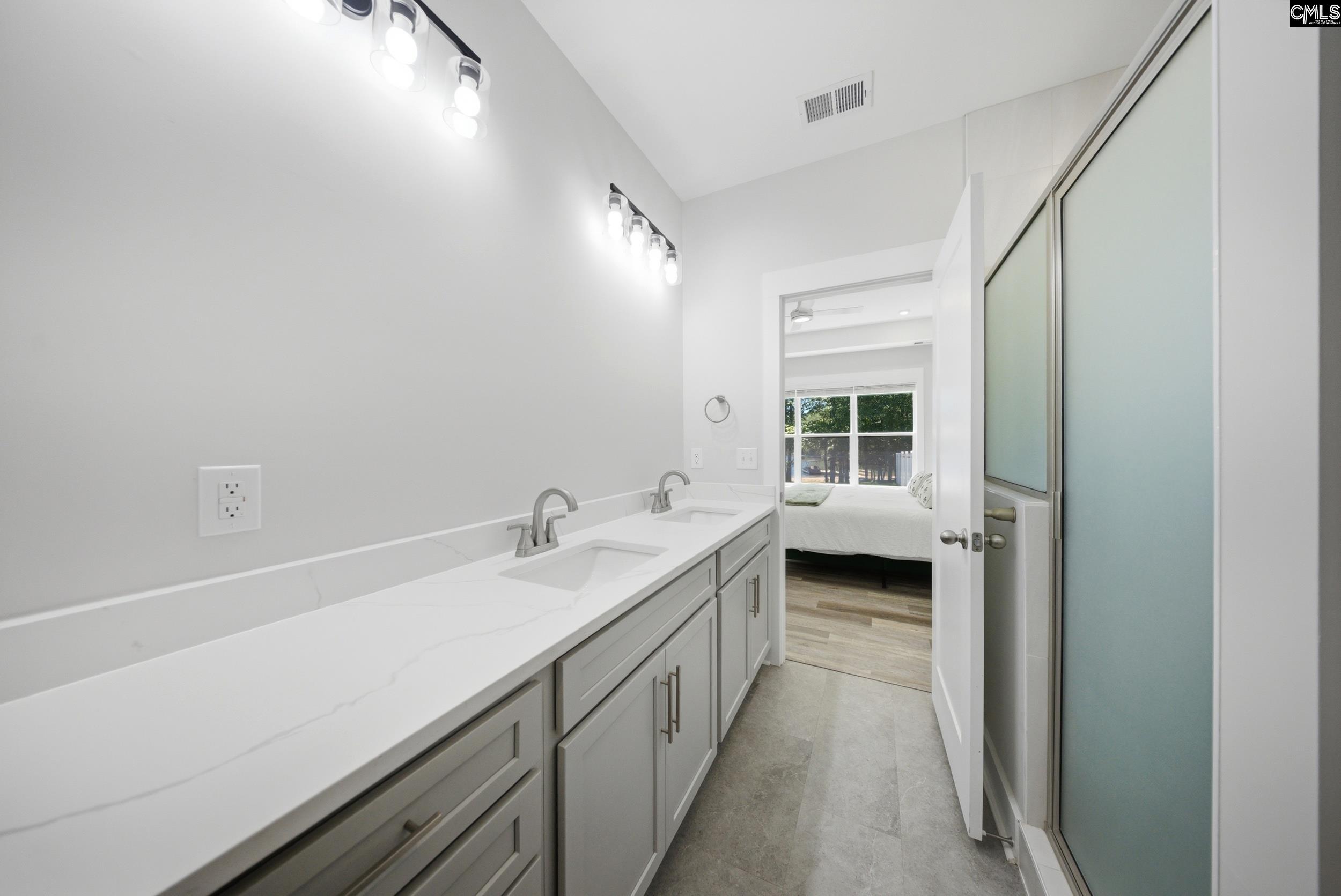 34 Harbor Point Drive Jenkinsville, SC 29065