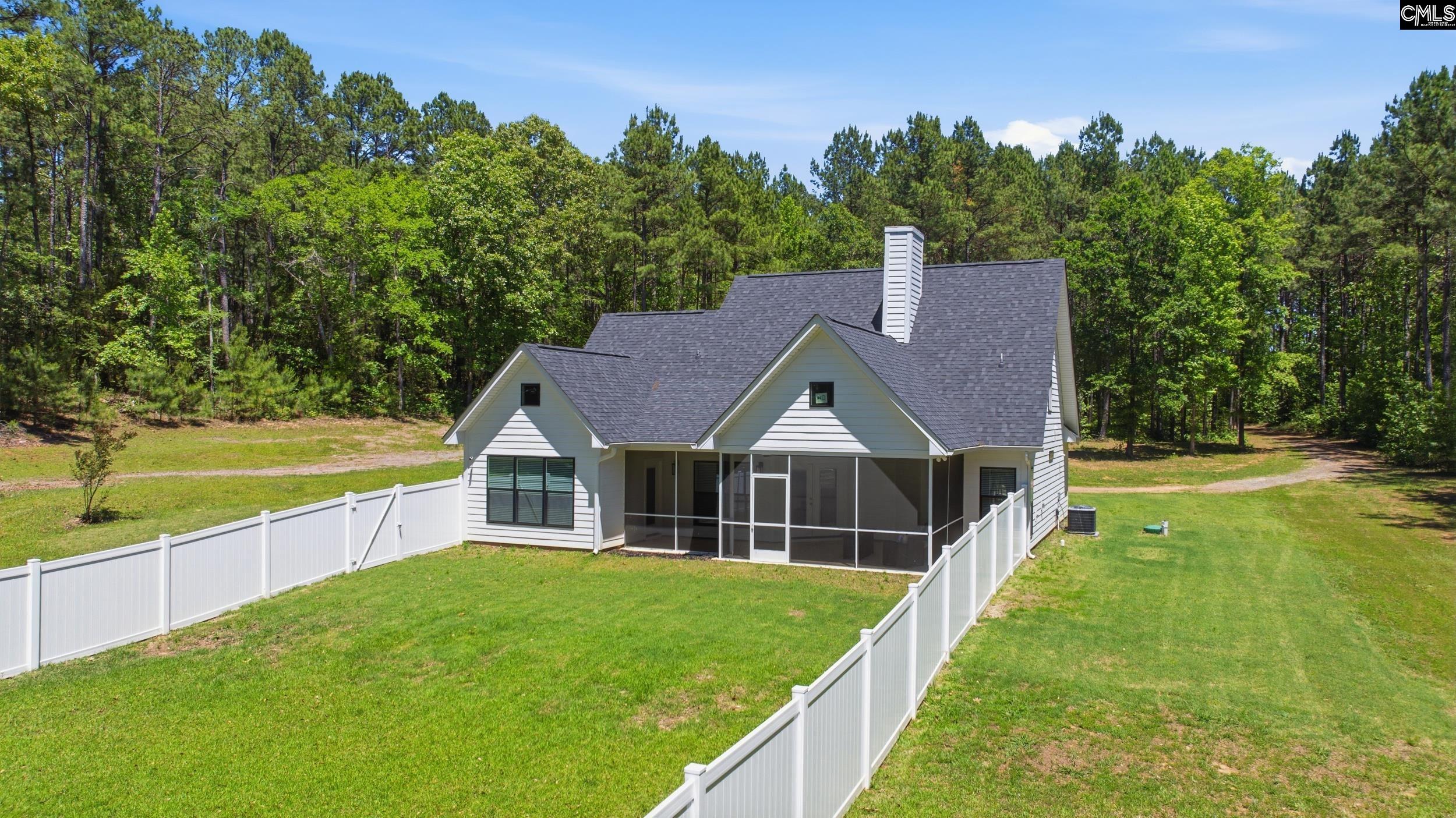 34 Harbor Point Drive Jenkinsville, SC 29065