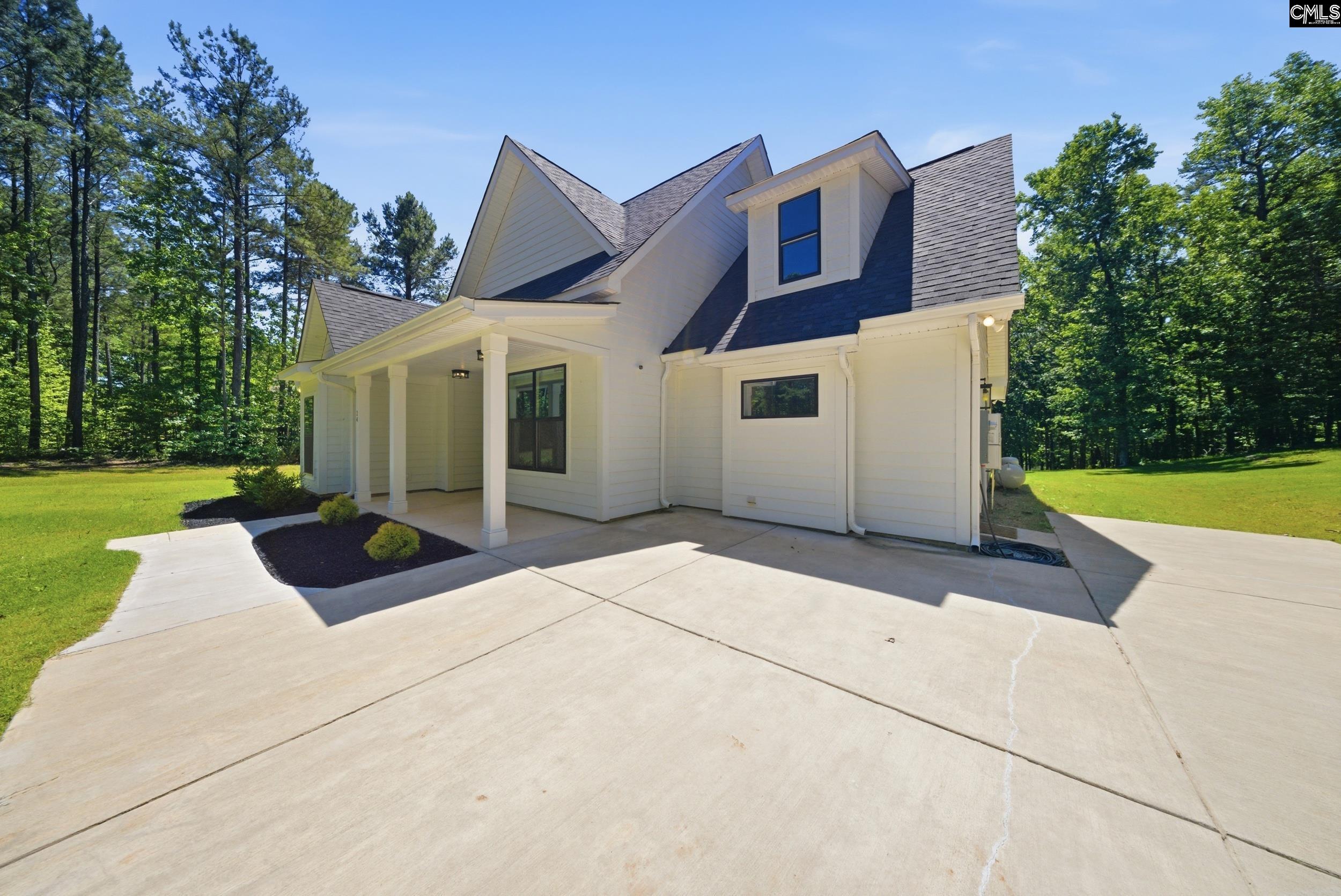 34 Harbor Point Drive Jenkinsville, SC 29065