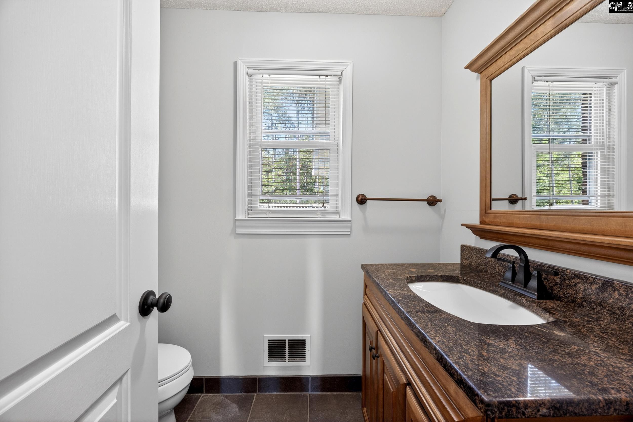 1233 S Fredericksburg Drive Lugoff, SC 29078