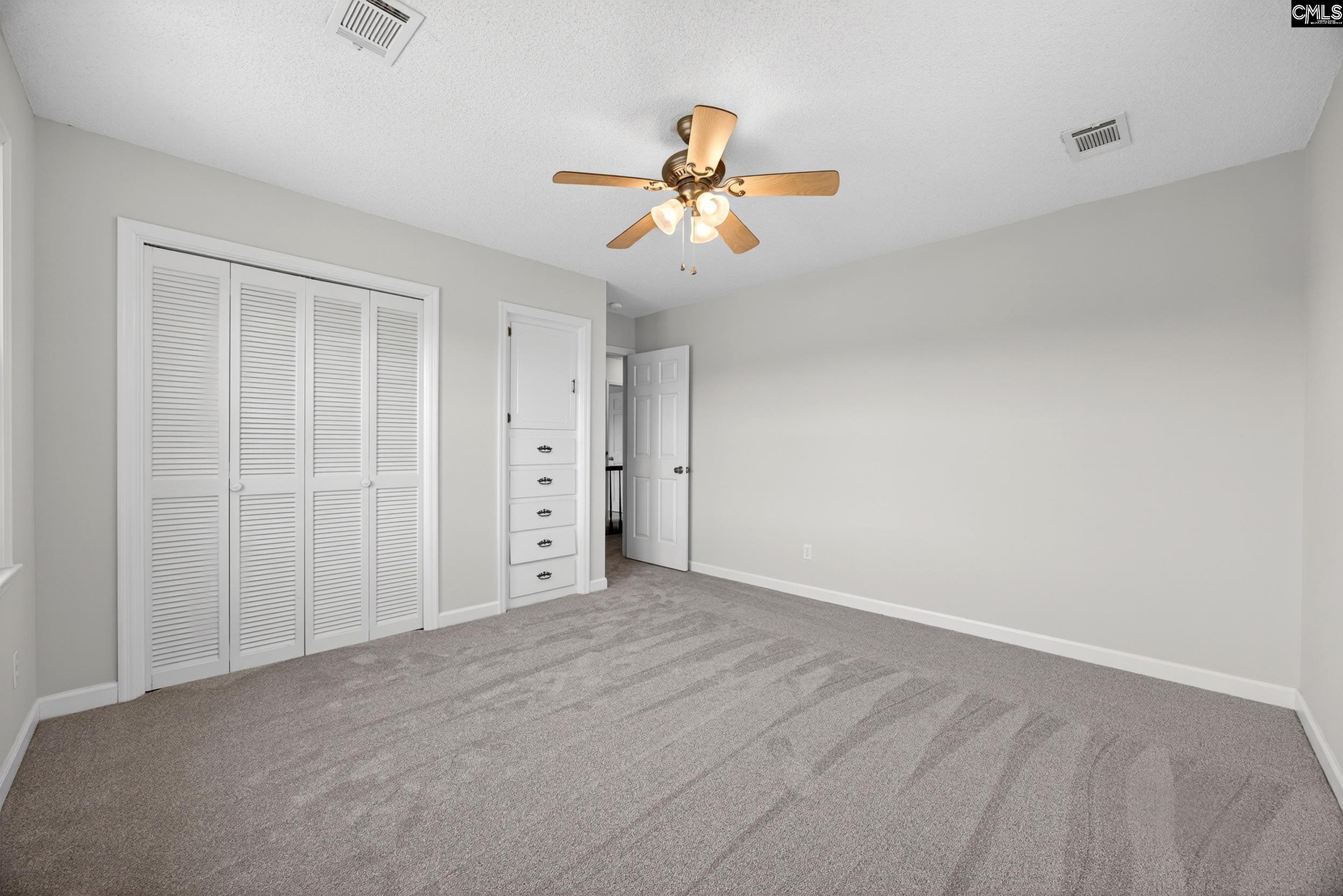 1233 S Fredericksburg Drive Lugoff, SC 29078