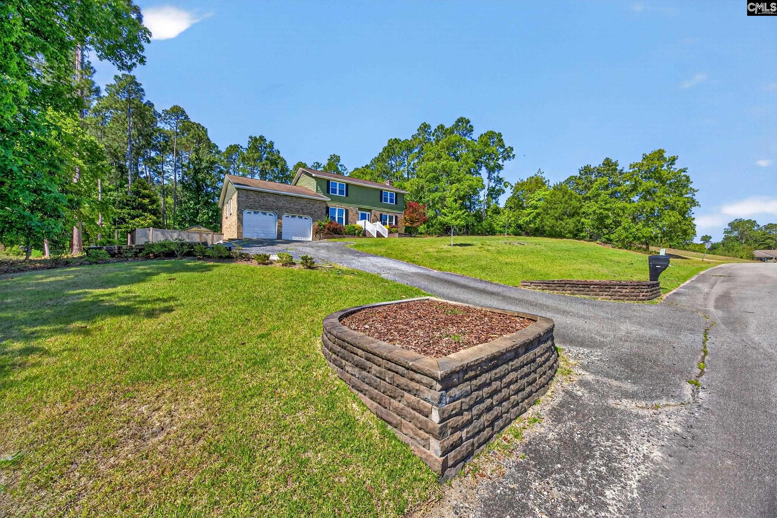 1233 S Fredericksburg Drive Lugoff, SC 29078
