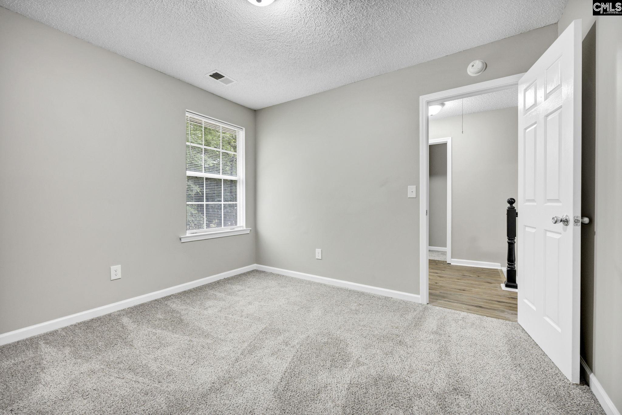 104 Pond Oak Lane Columbia, SC 29212