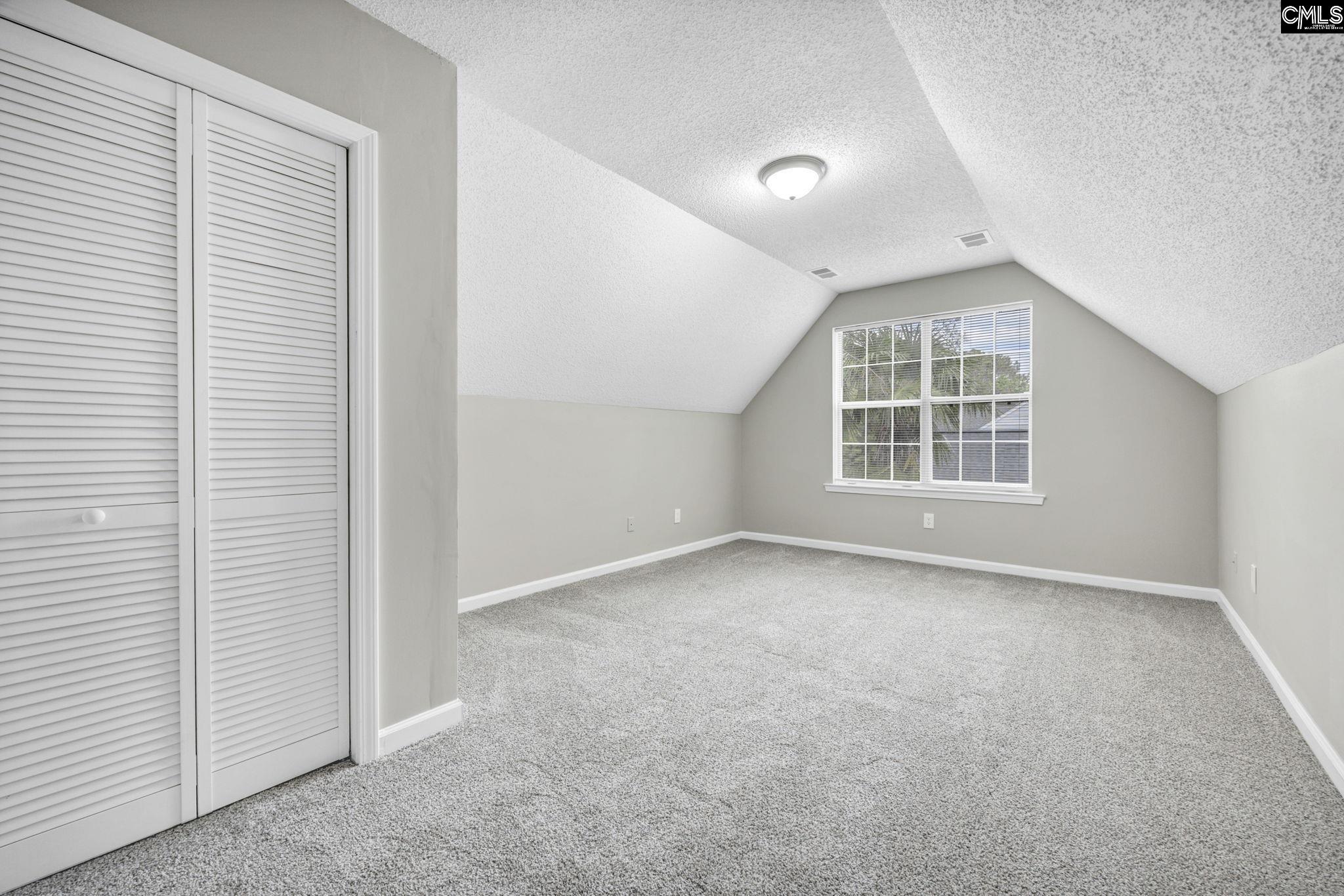 104 Pond Oak Lane Columbia, SC 29212