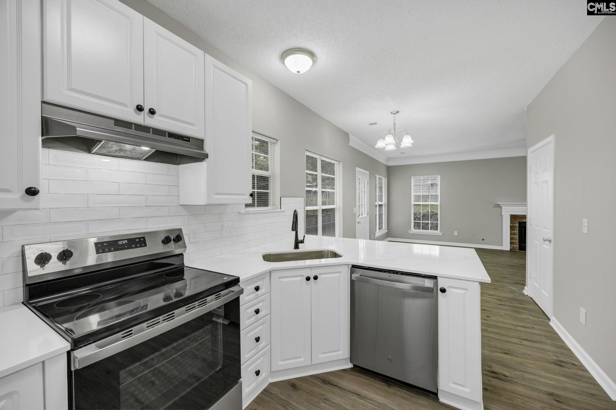 104 Pond Oak Lane Columbia, SC 29212