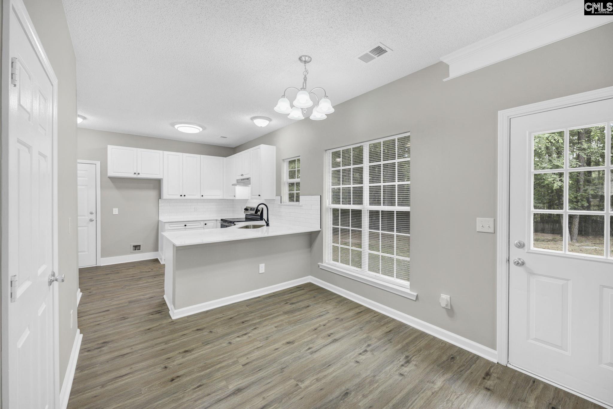 104 Pond Oak Lane Columbia, SC 29212
