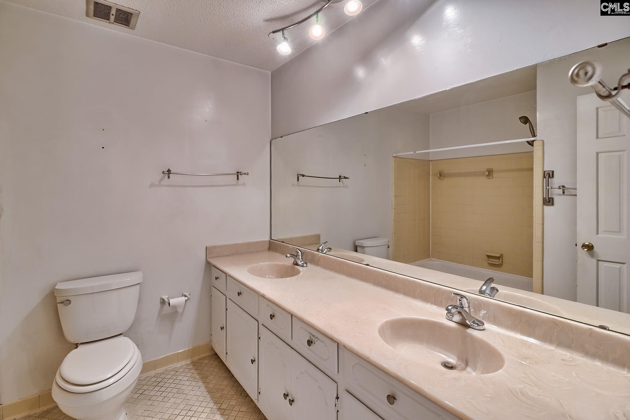 1700 N Woodstream Road Columbia, SC 29212-1135