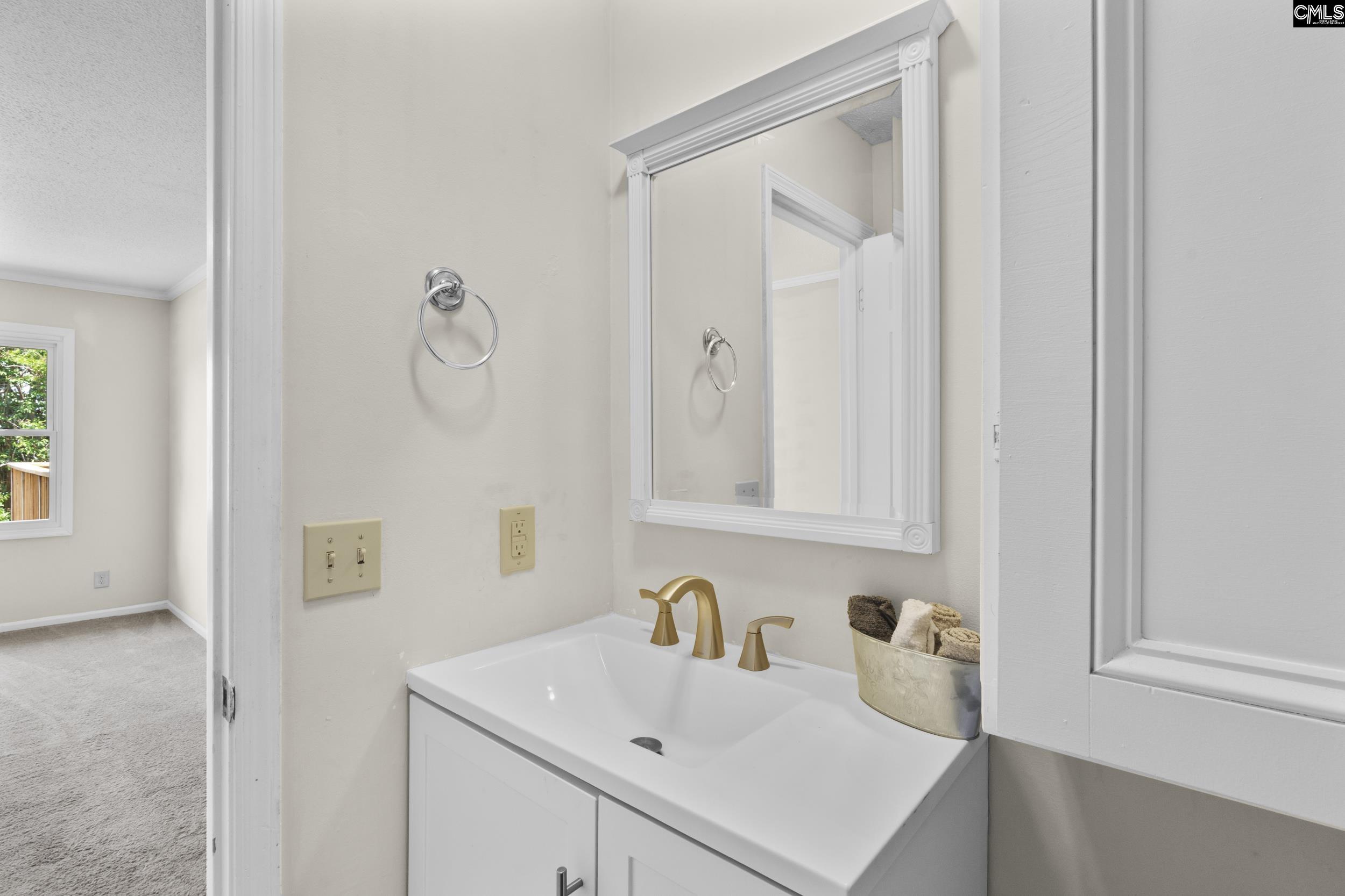 1015 Starcrest Road West Columbia, SC 29172