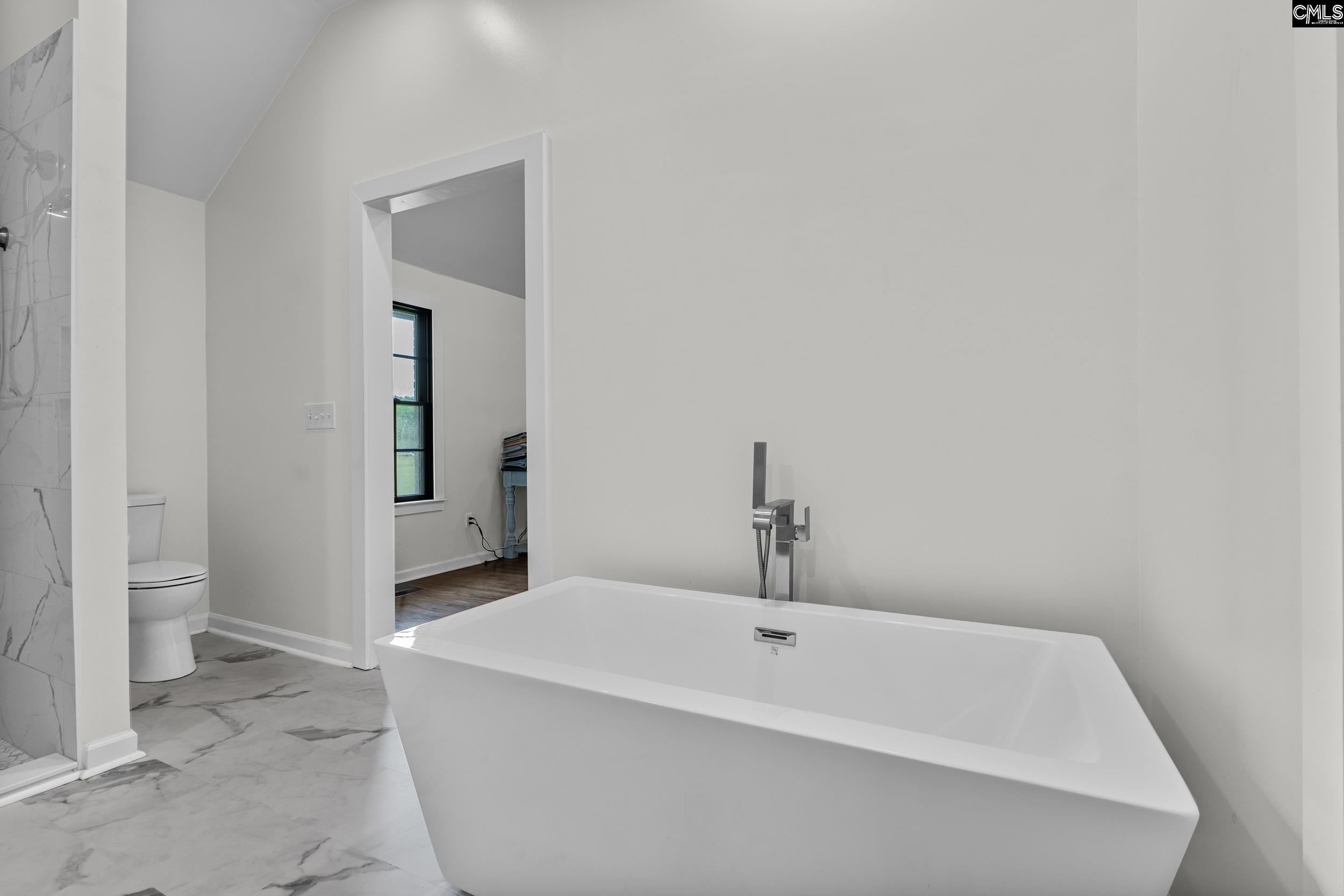 213 Tombfield Road Camden, SC 29020