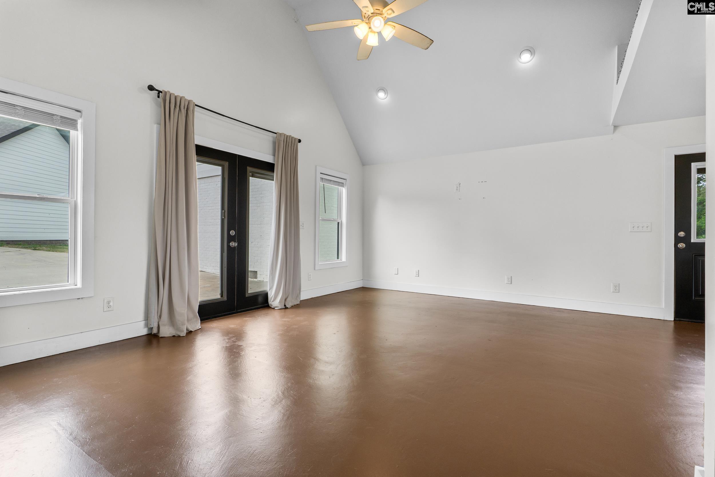 213 Tombfield Road Camden, SC 29020