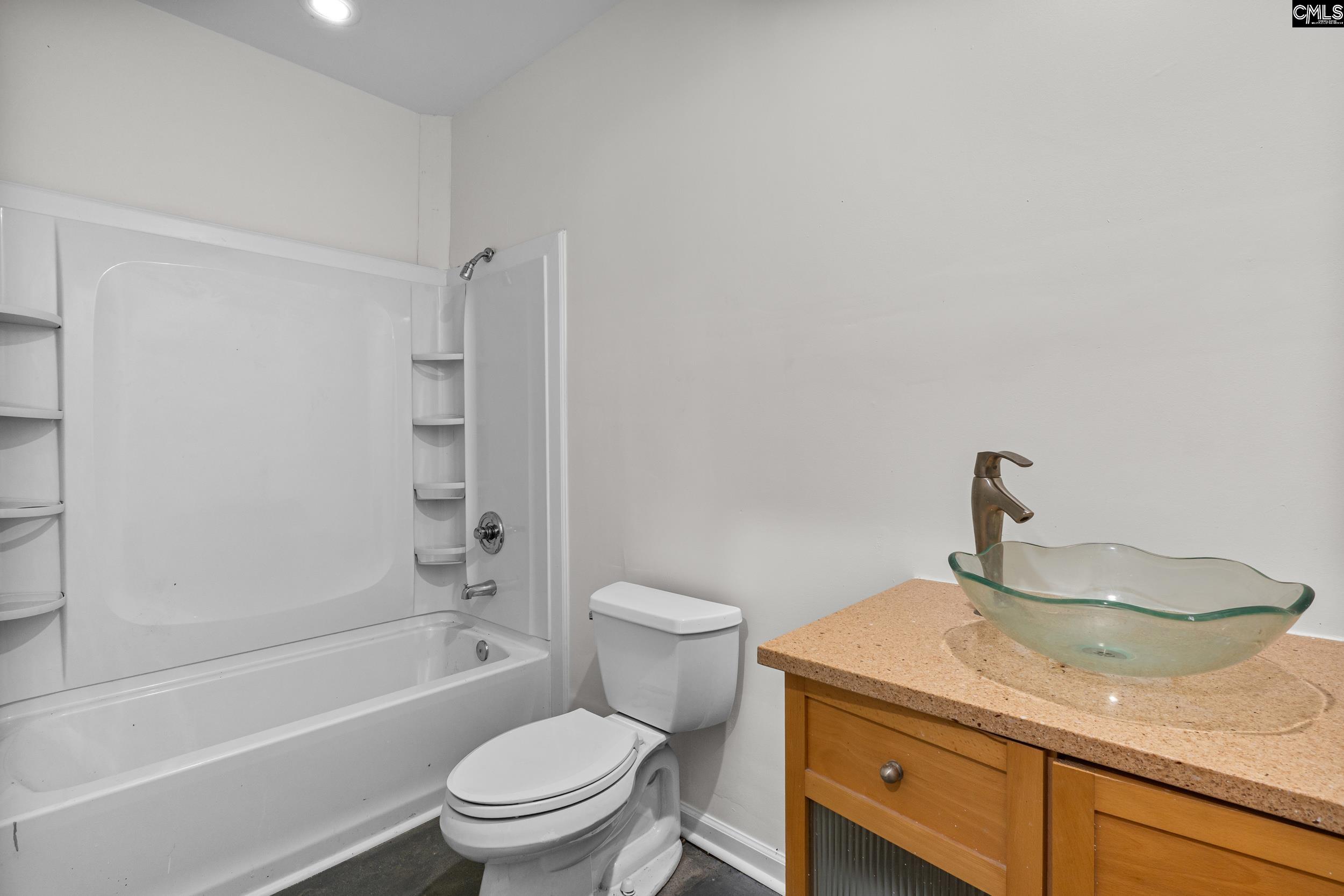 213 Tombfield Road Camden, SC 29020